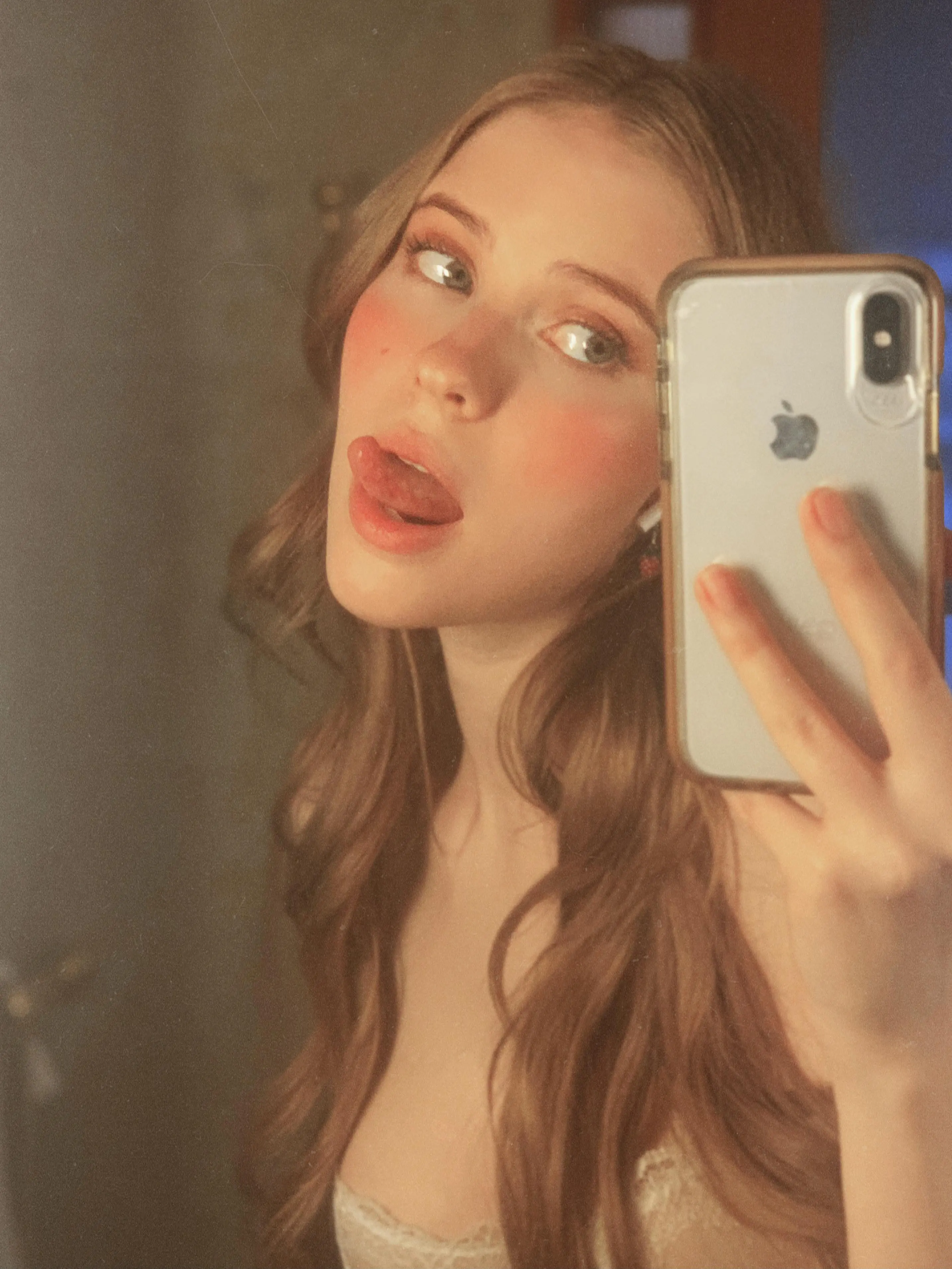 Is it possible to make you interested through a selfie? [f] | Scrolller