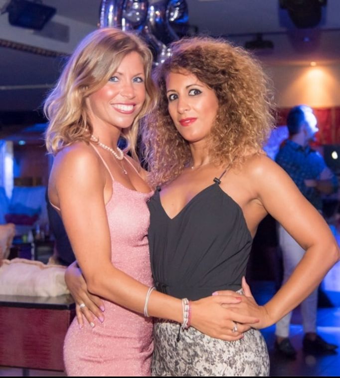 Italian Milfs Scrolller 