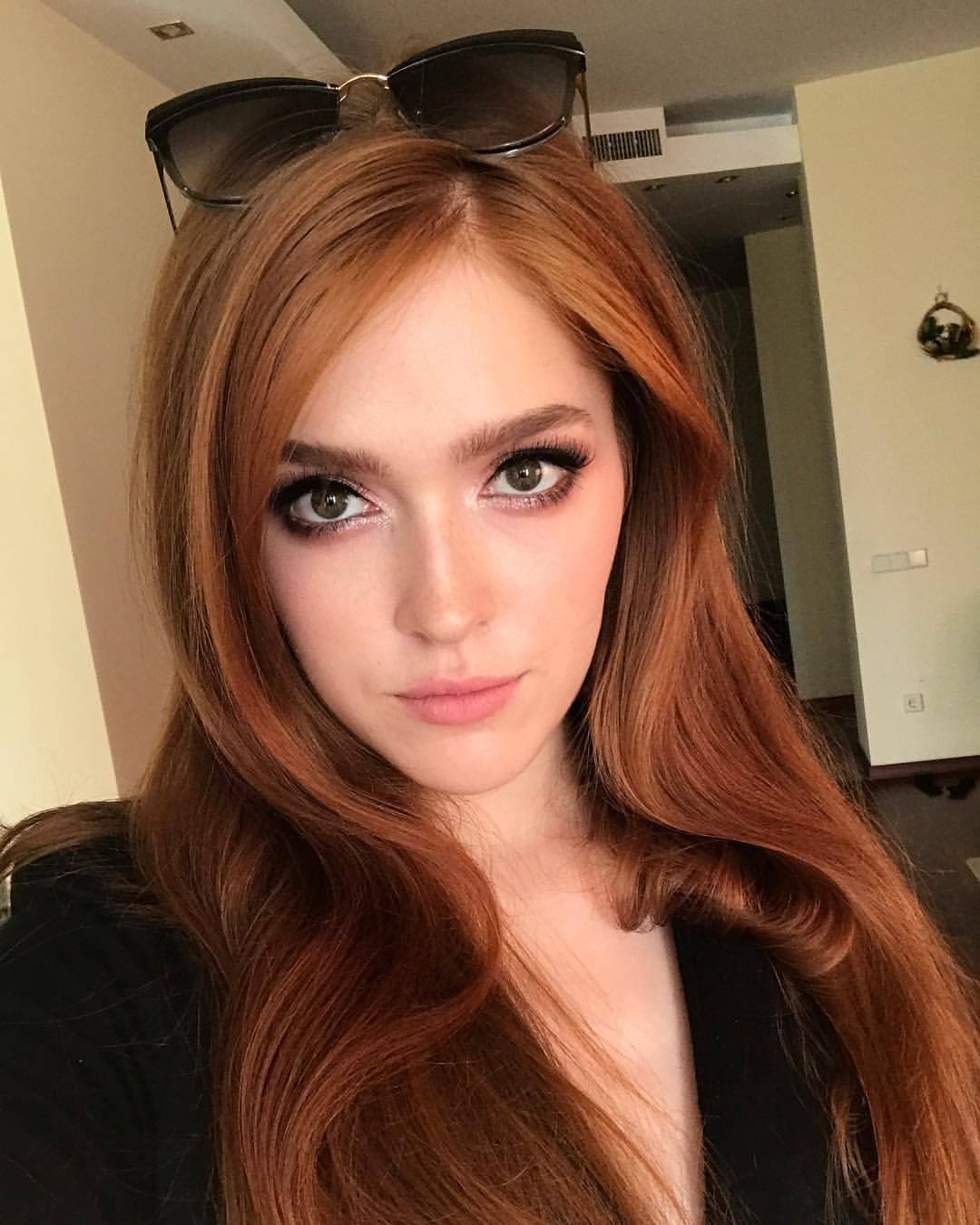 Jia Lissa | Scrolller