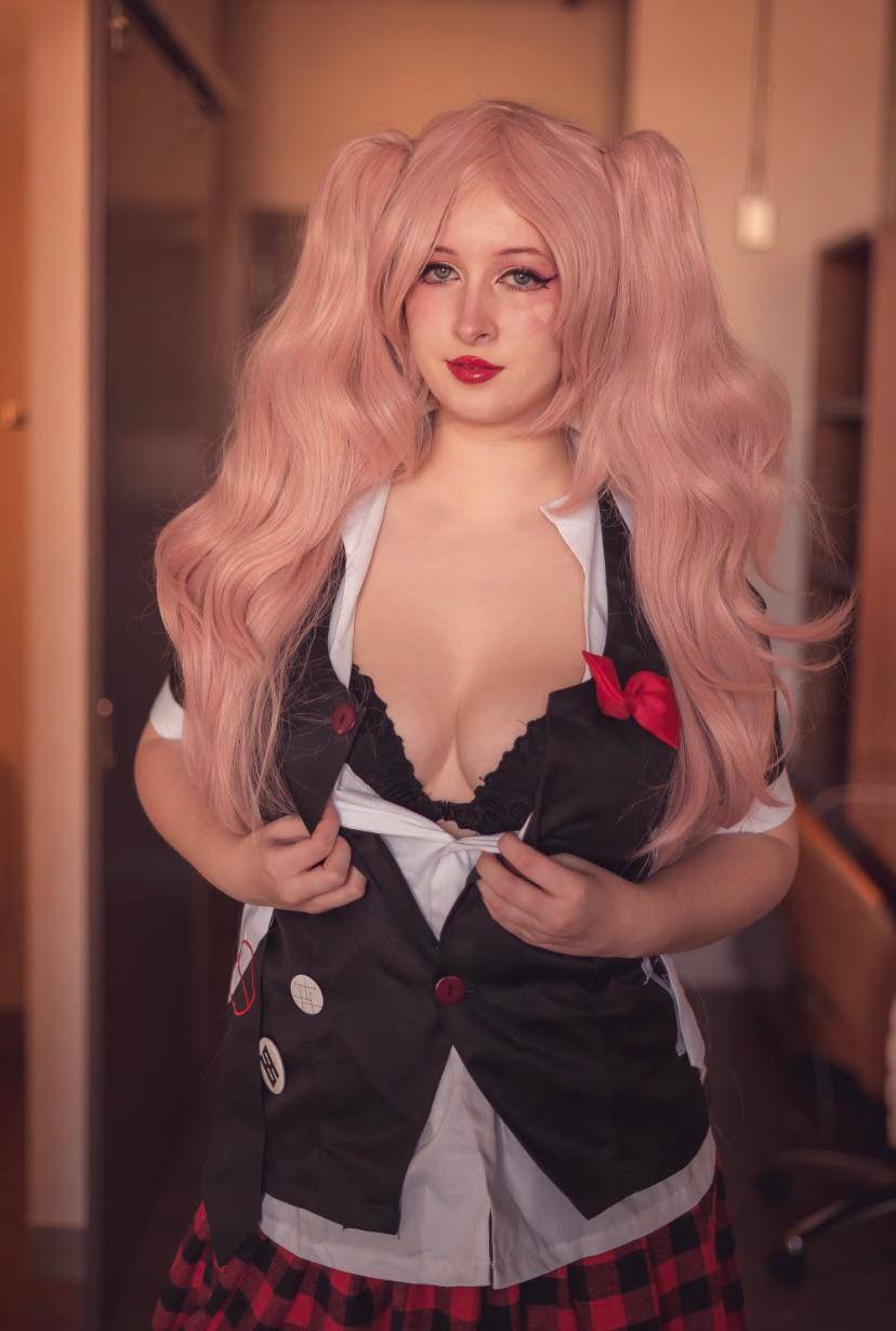 Junko Enoshima By Skylinestars Scrolller