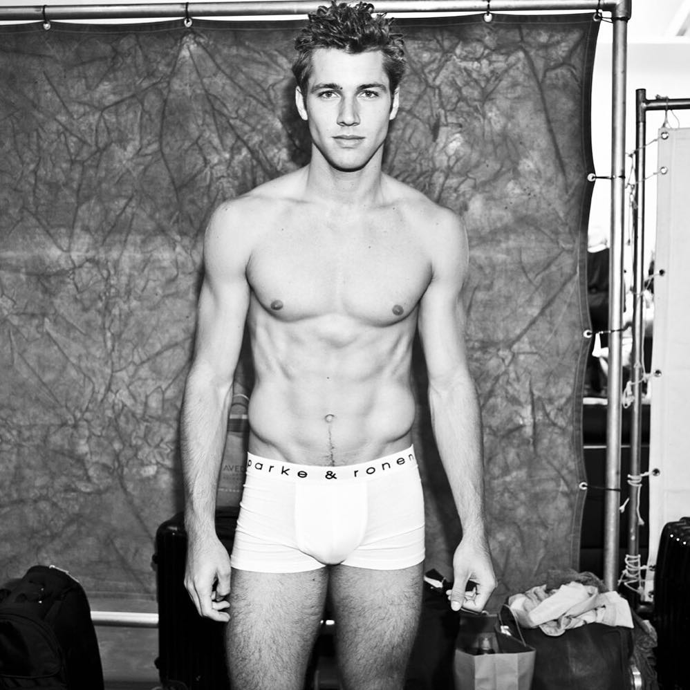 Kacey Carrig Scrolller 