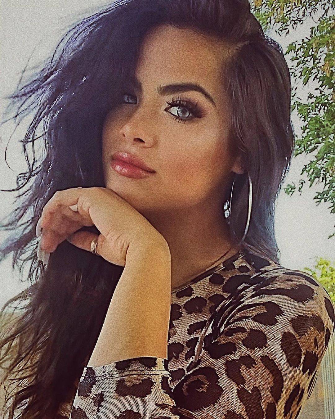 Karla Marie Scrolller