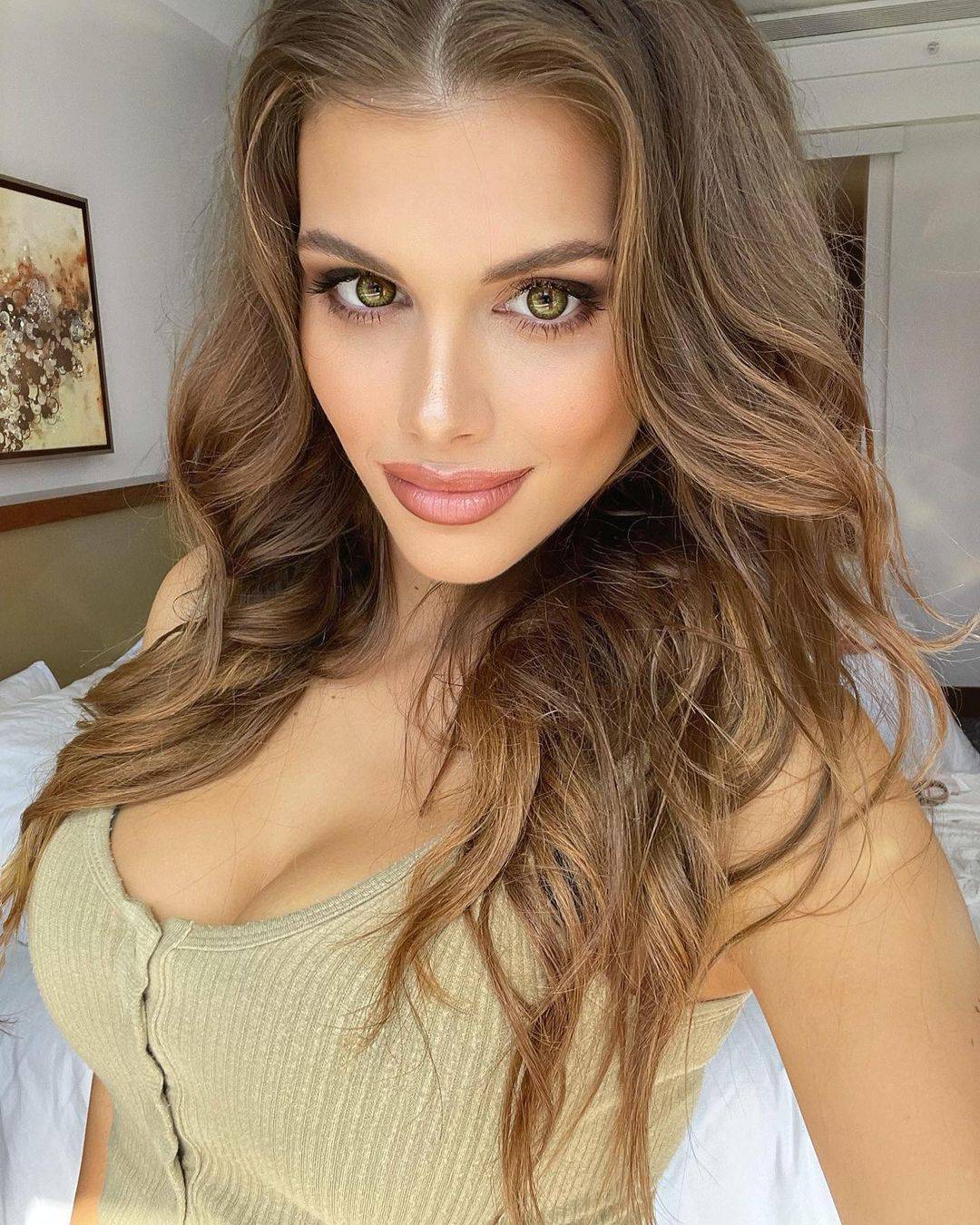 Katharina Mazepa Scrolller