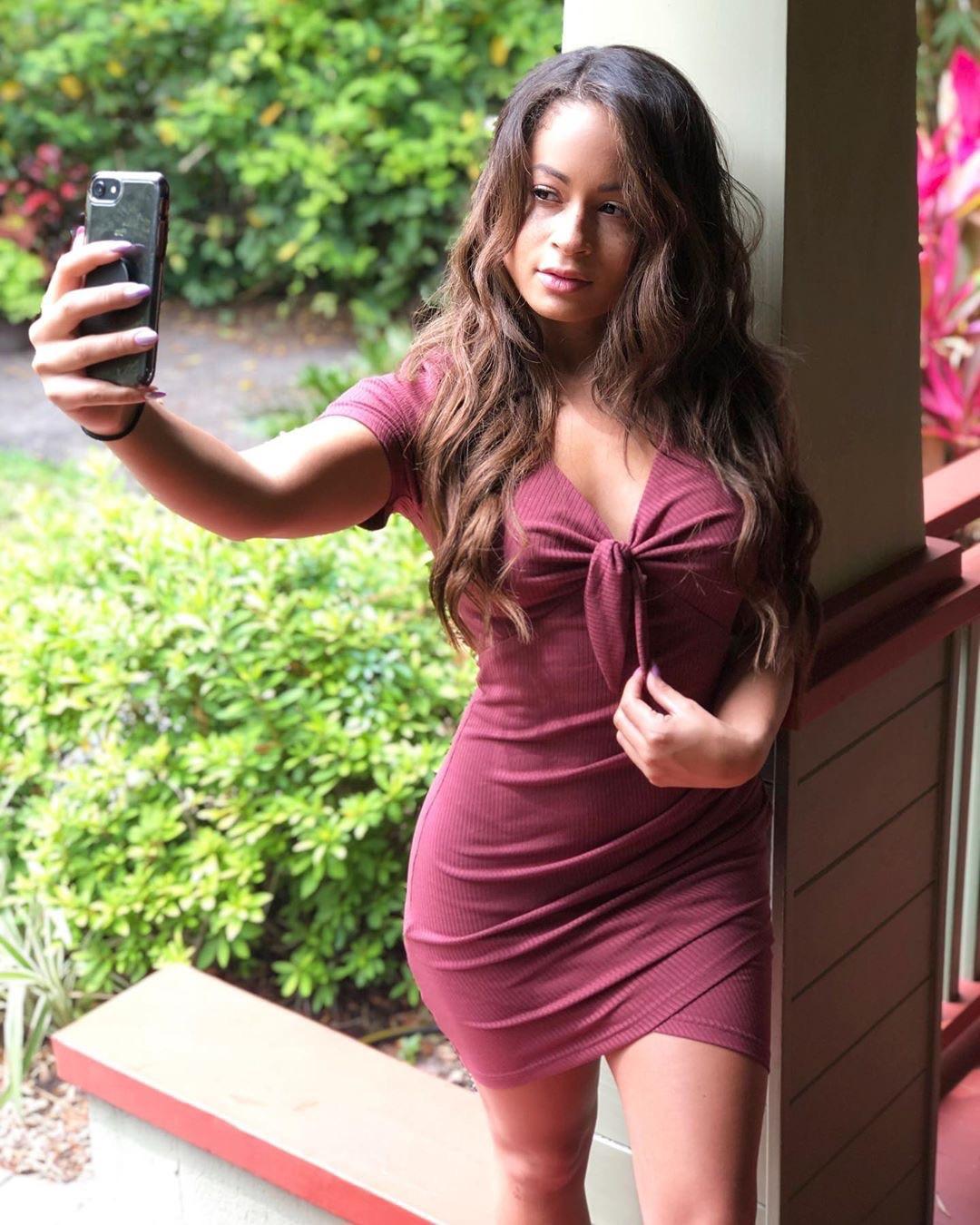 Kayla Braxton Scrolller kayla-braxton-scrolller