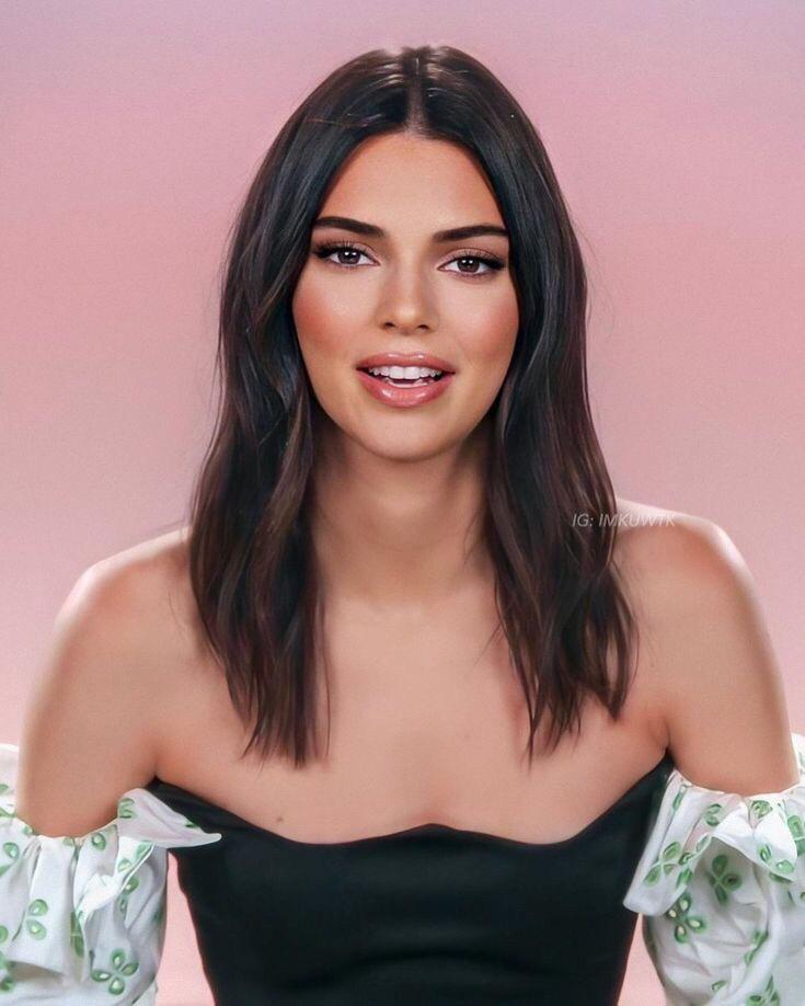 Kendall Jenner’s face was made to be covered in cum | Scrolller