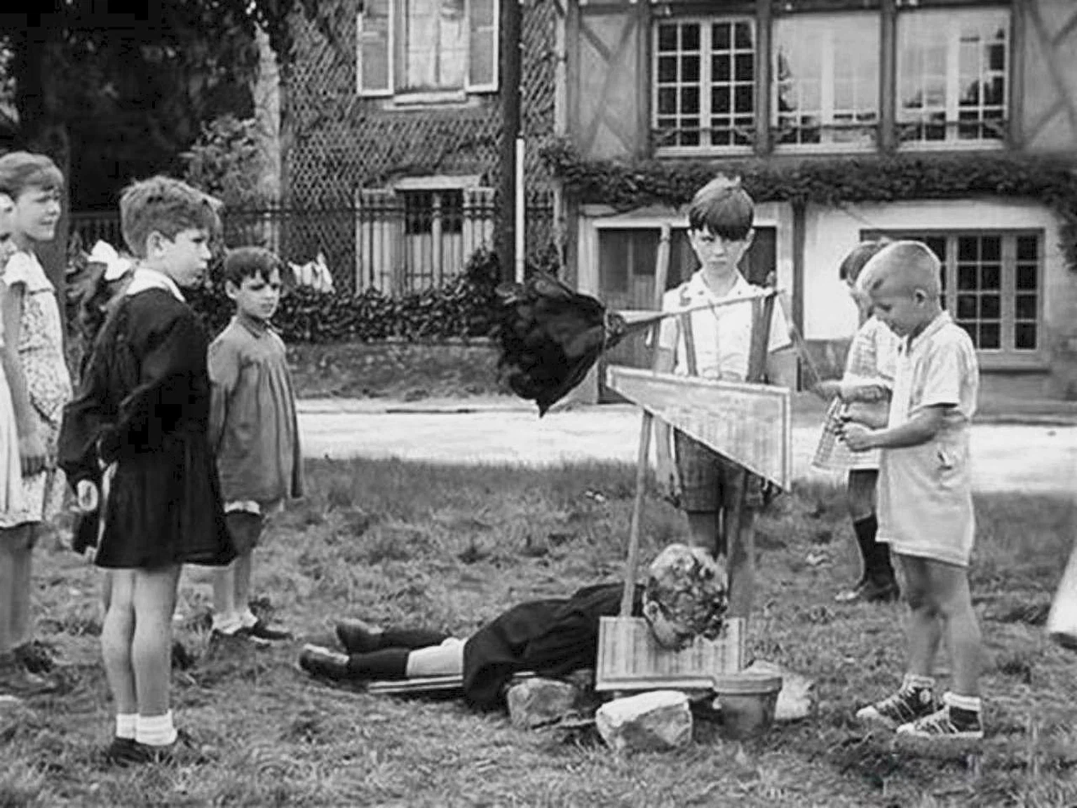 Kids need to start playing like this again.