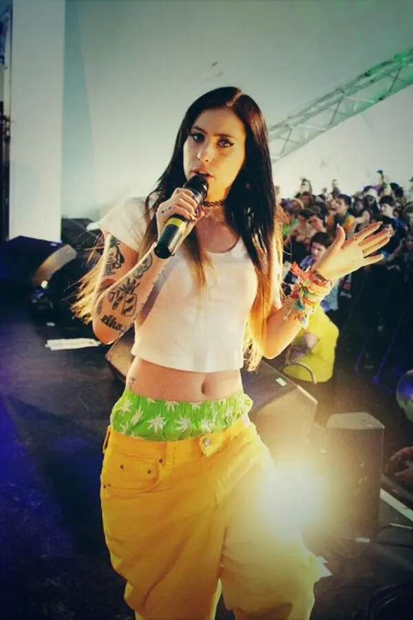 Kreayshawn wearing weed boxers
