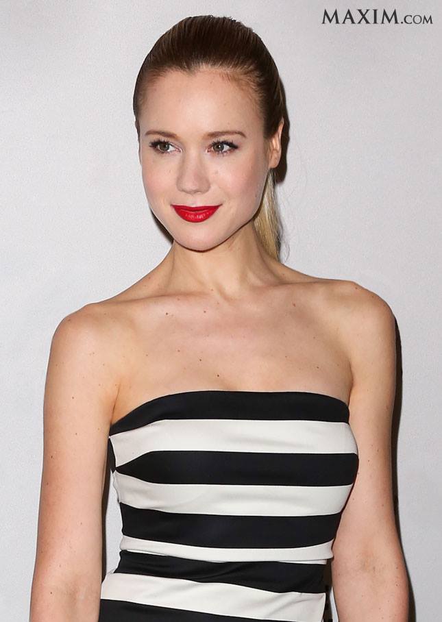 Kristen Hager Scrolller
