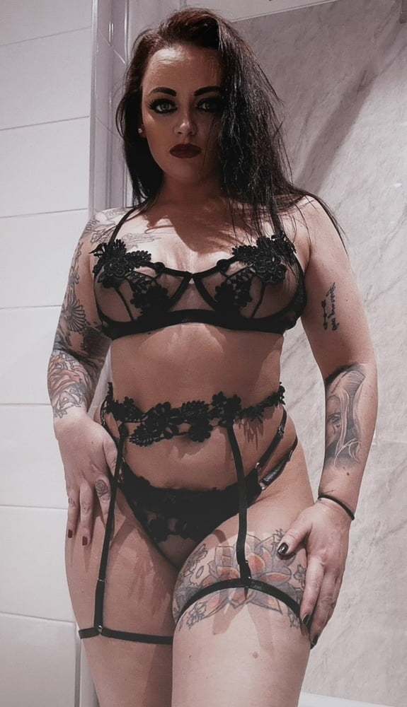 Lana Austin Scrolller