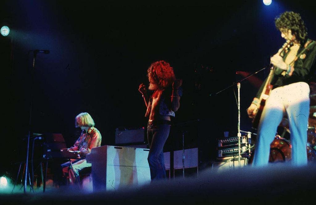 Led Zeppelin performing No Quarter at the Milwaukee Arena on July 10th, 1973. Scrolller