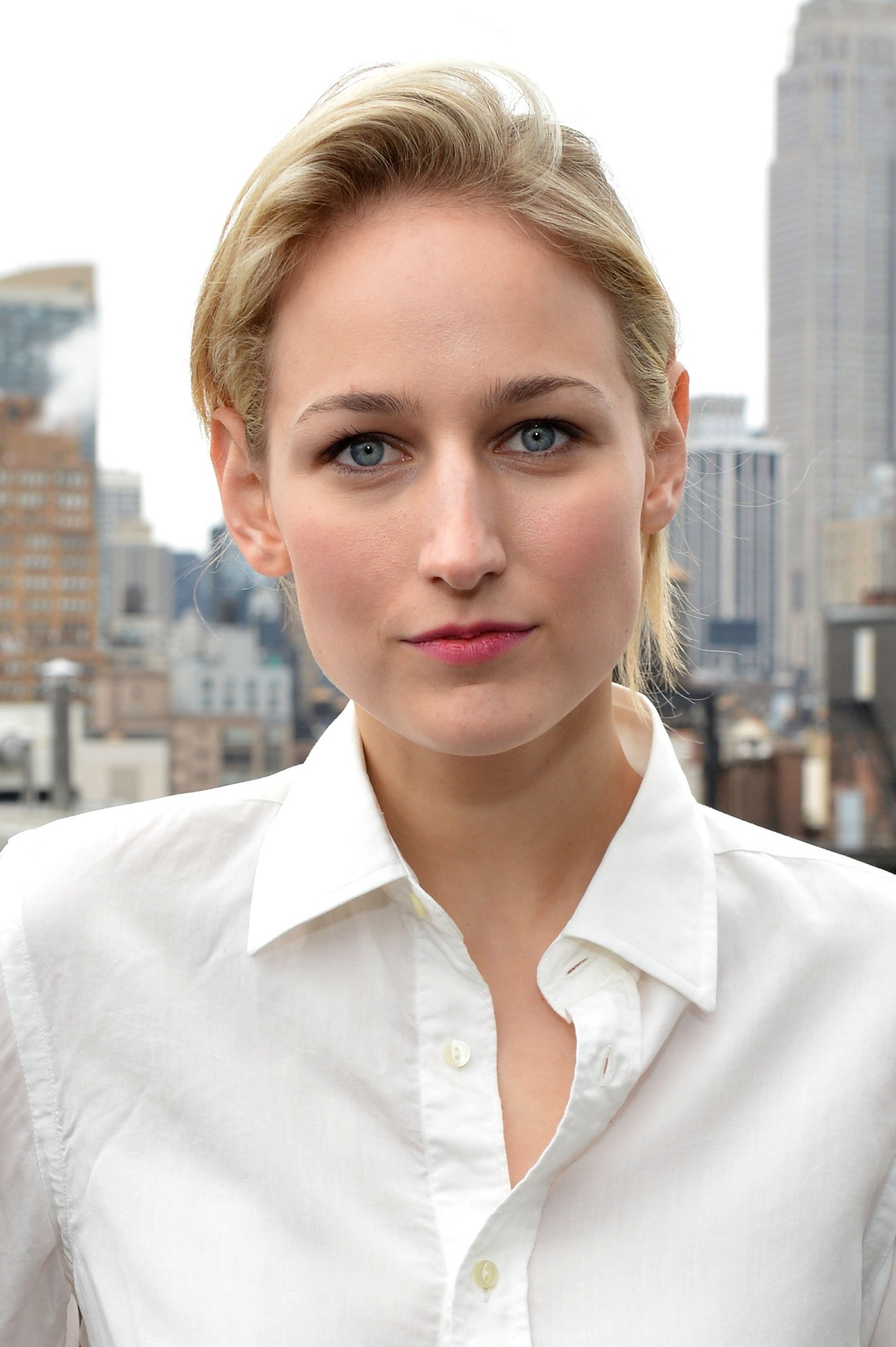 Leelee Sobieski Scrolller