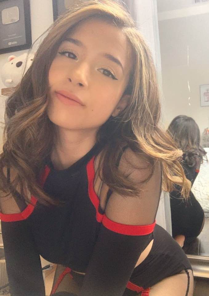 Love Stroking To Twitch Girls Pokimane Itshafu Lets Have Some Fun Or Maybe You Can Rp As