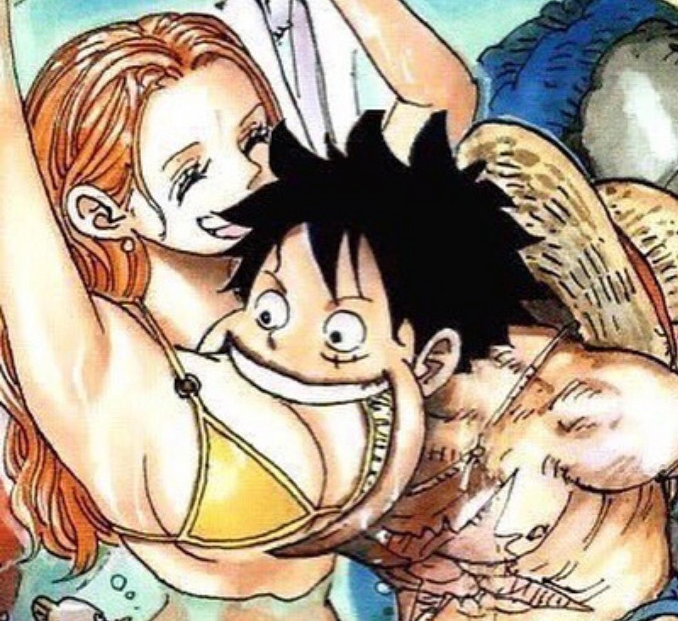 Luffy tryna eat Nami Scrolller.