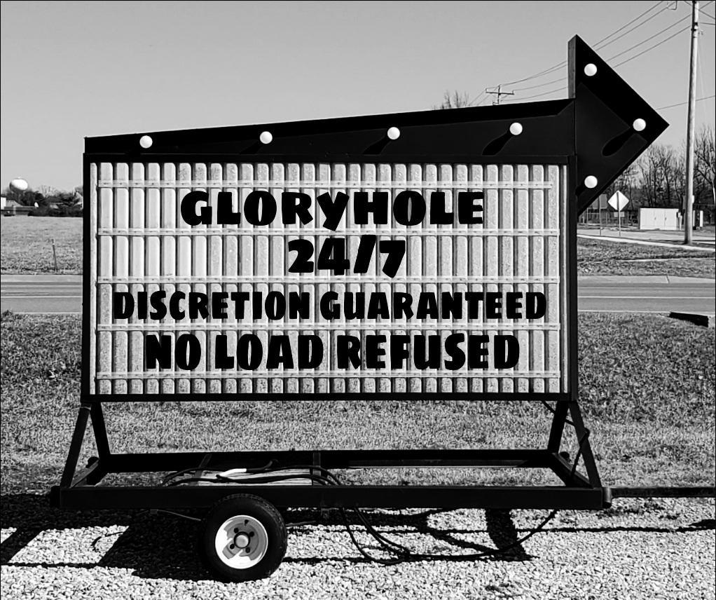Make gloryholes great again ♥️ Scrolller