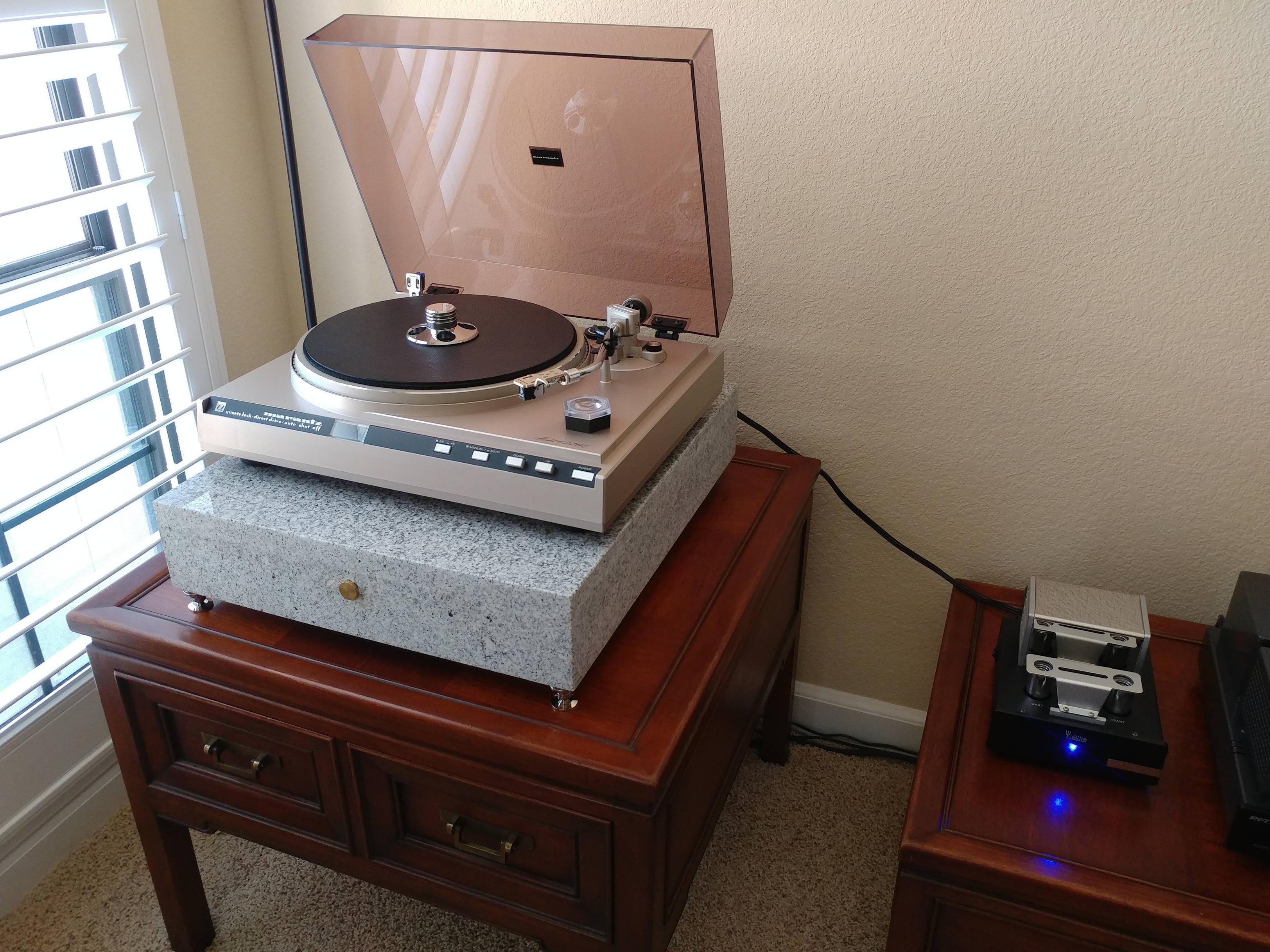 Marantz 6270Q, Grado Black, Yaqin phono stage Scrolller