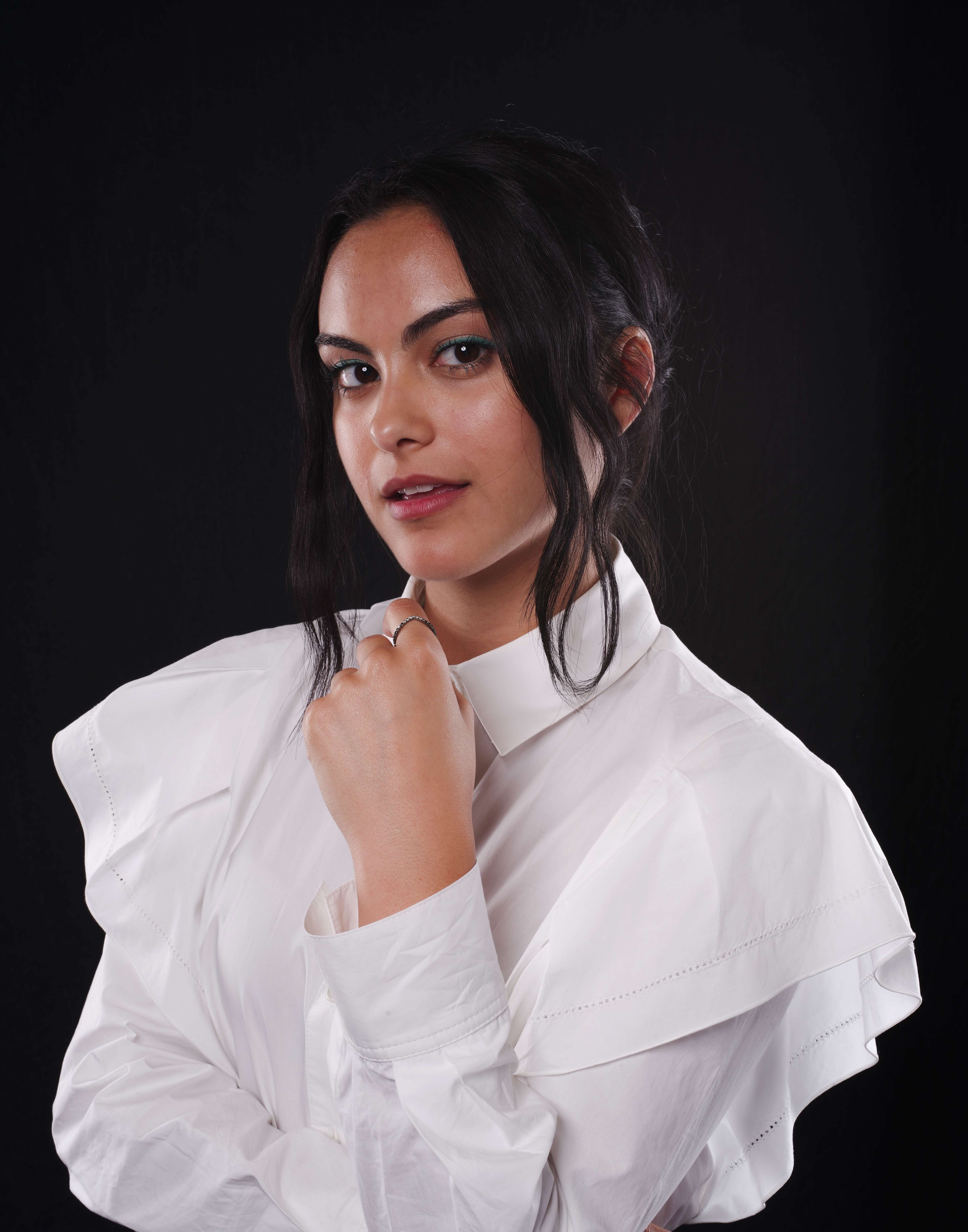 Masturbating To Camila Mendes For The First Time And It Wont Be The Last Scrolller