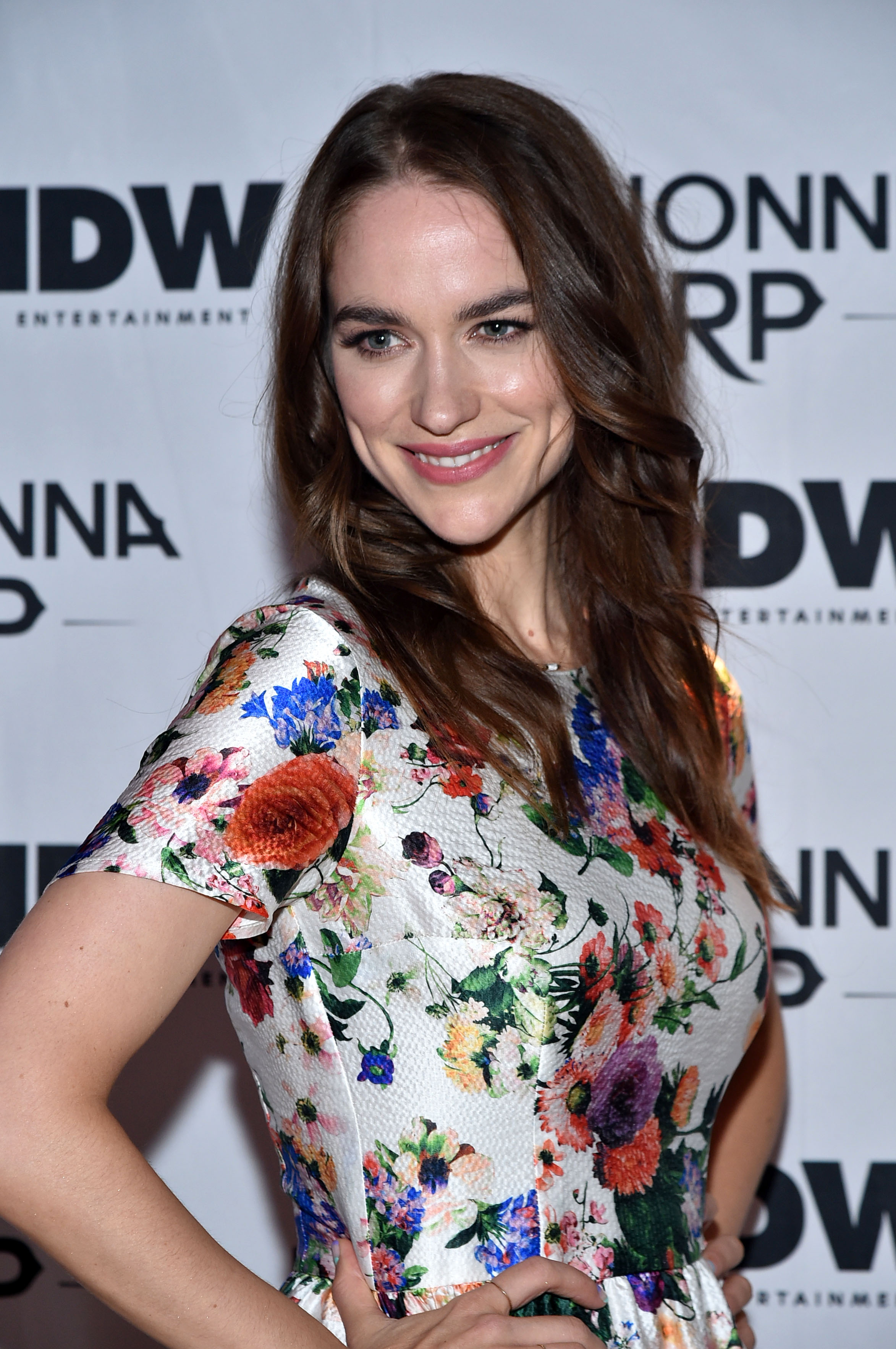 Melanie Scrofano Scrolller