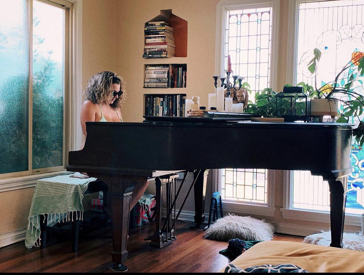 Melons I mean Melody | Scrolller