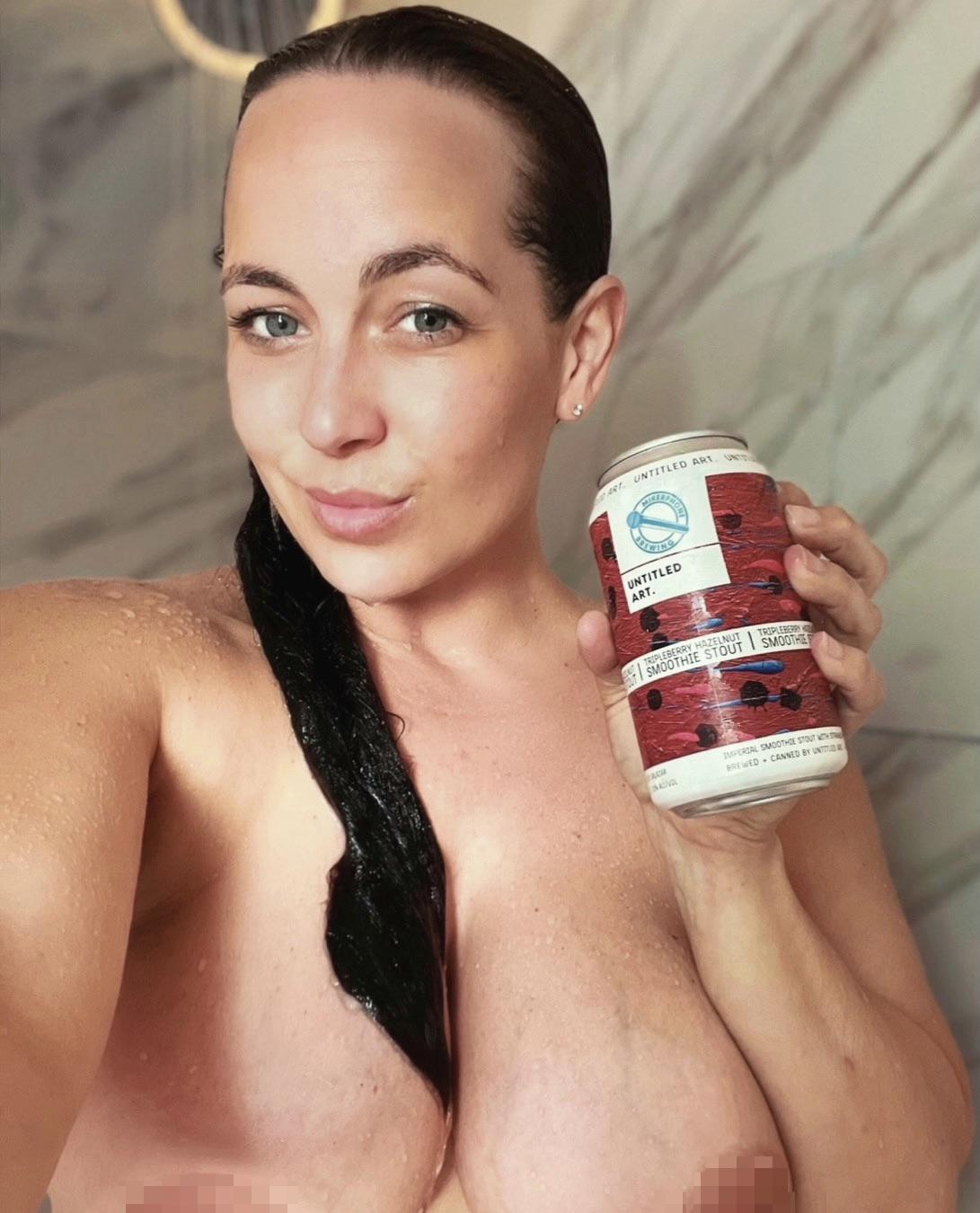 MikerPhone Brewing | Triple Berry Smoothie Stout 🚿🍻 