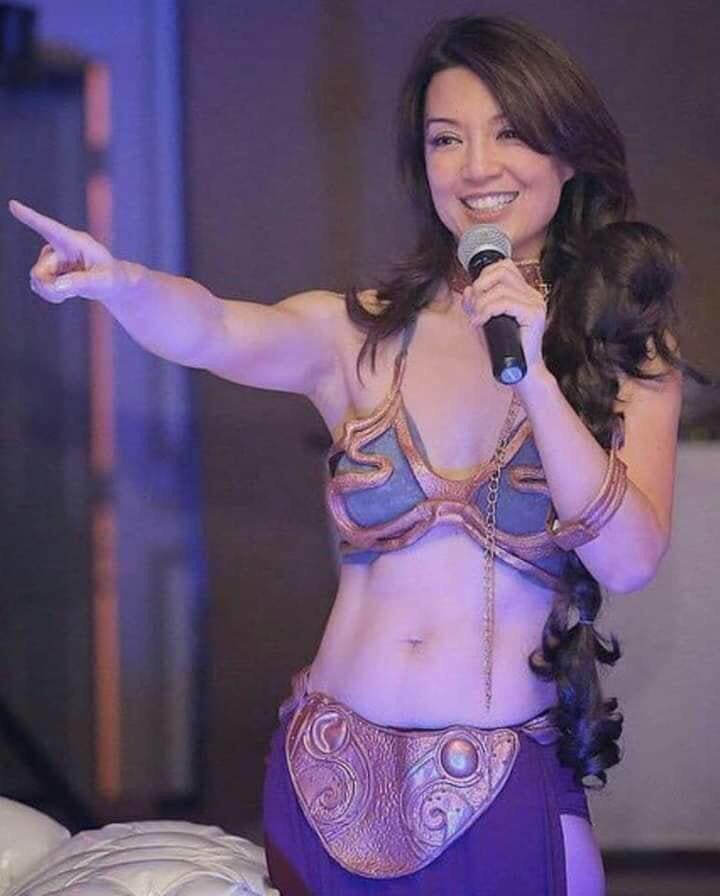 Ming Na Wen Scrolller