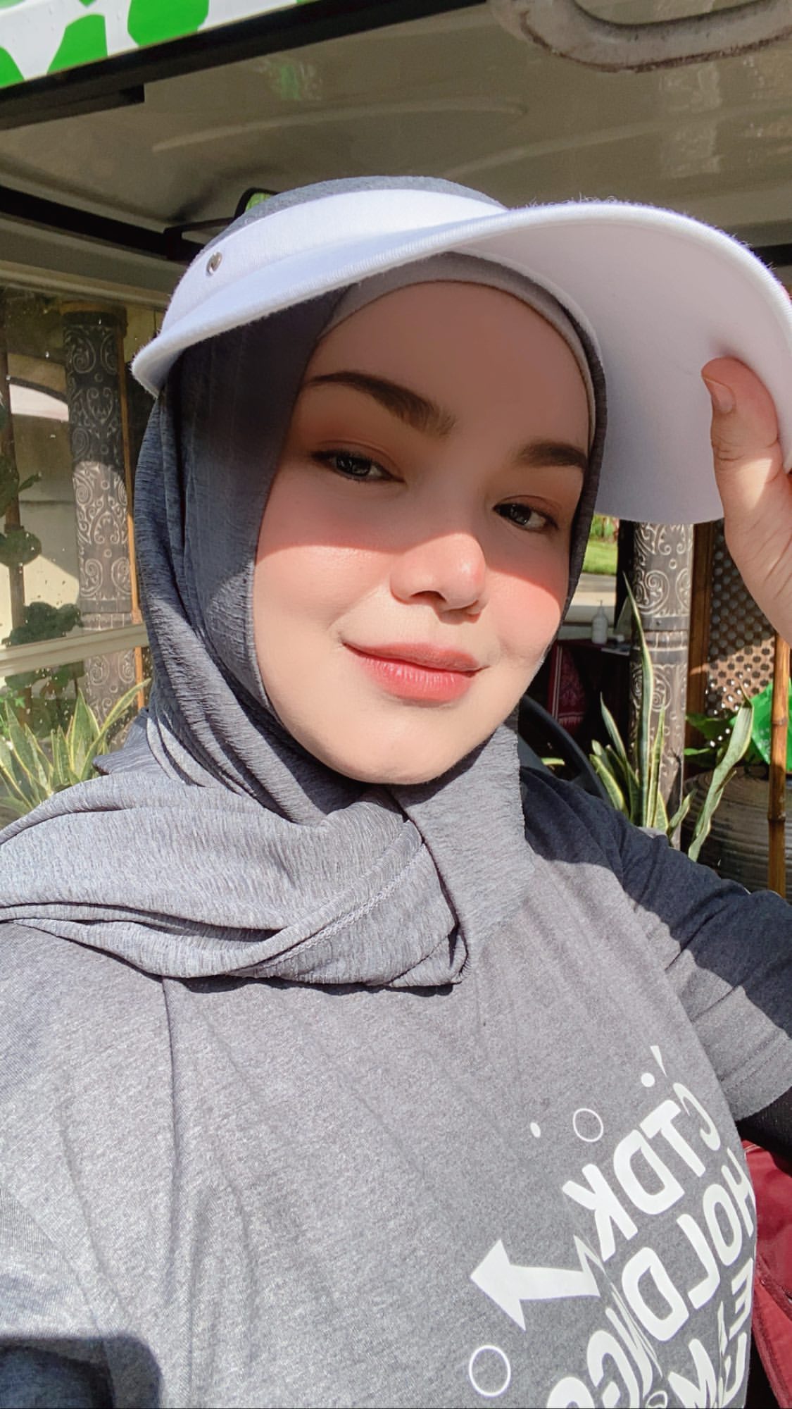 Modal CT Tribute Scrolller