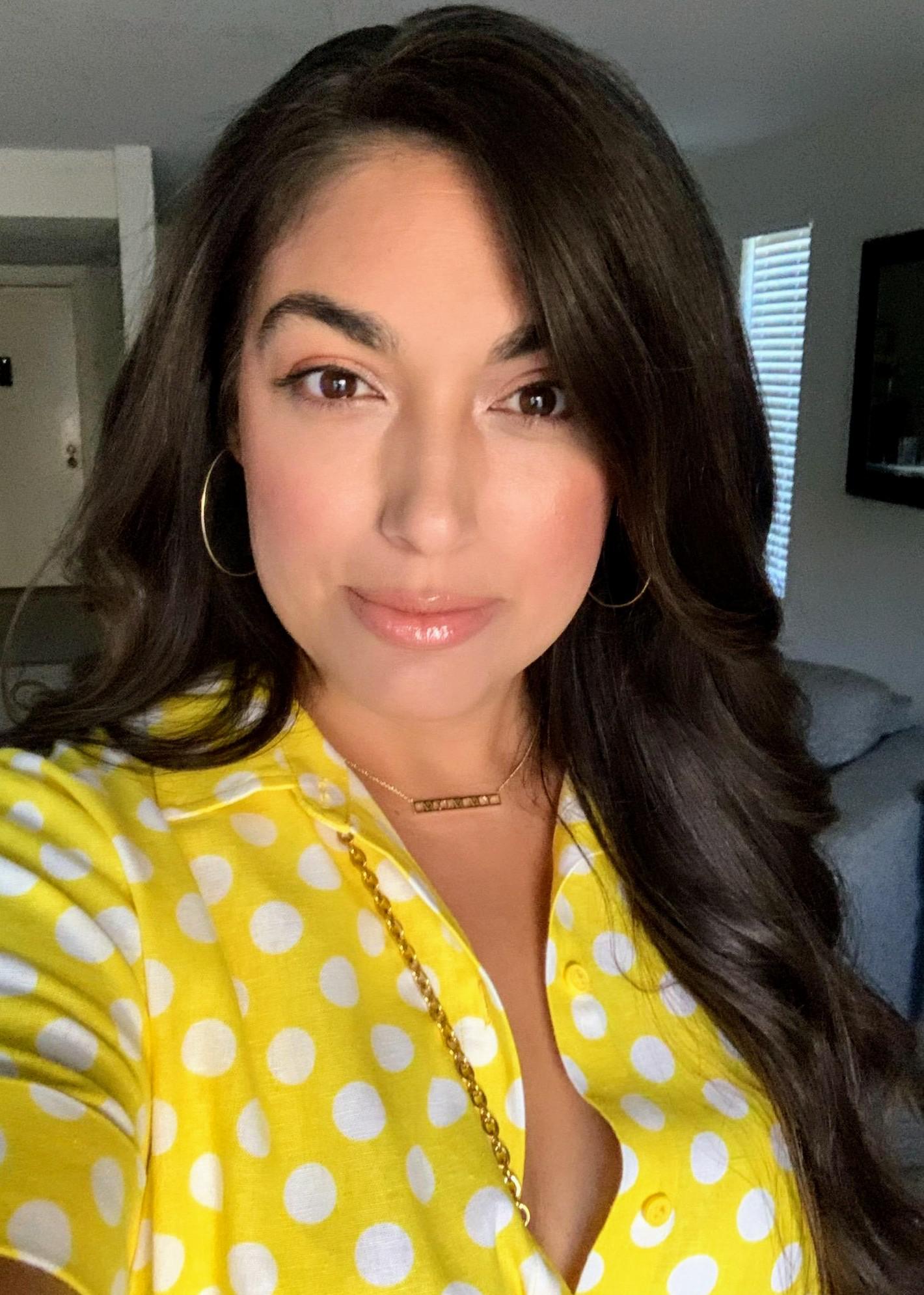 Latina Mommy Scrolller