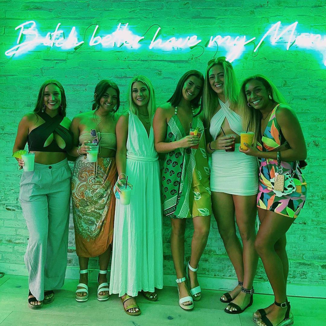 Money Talks Scrolller