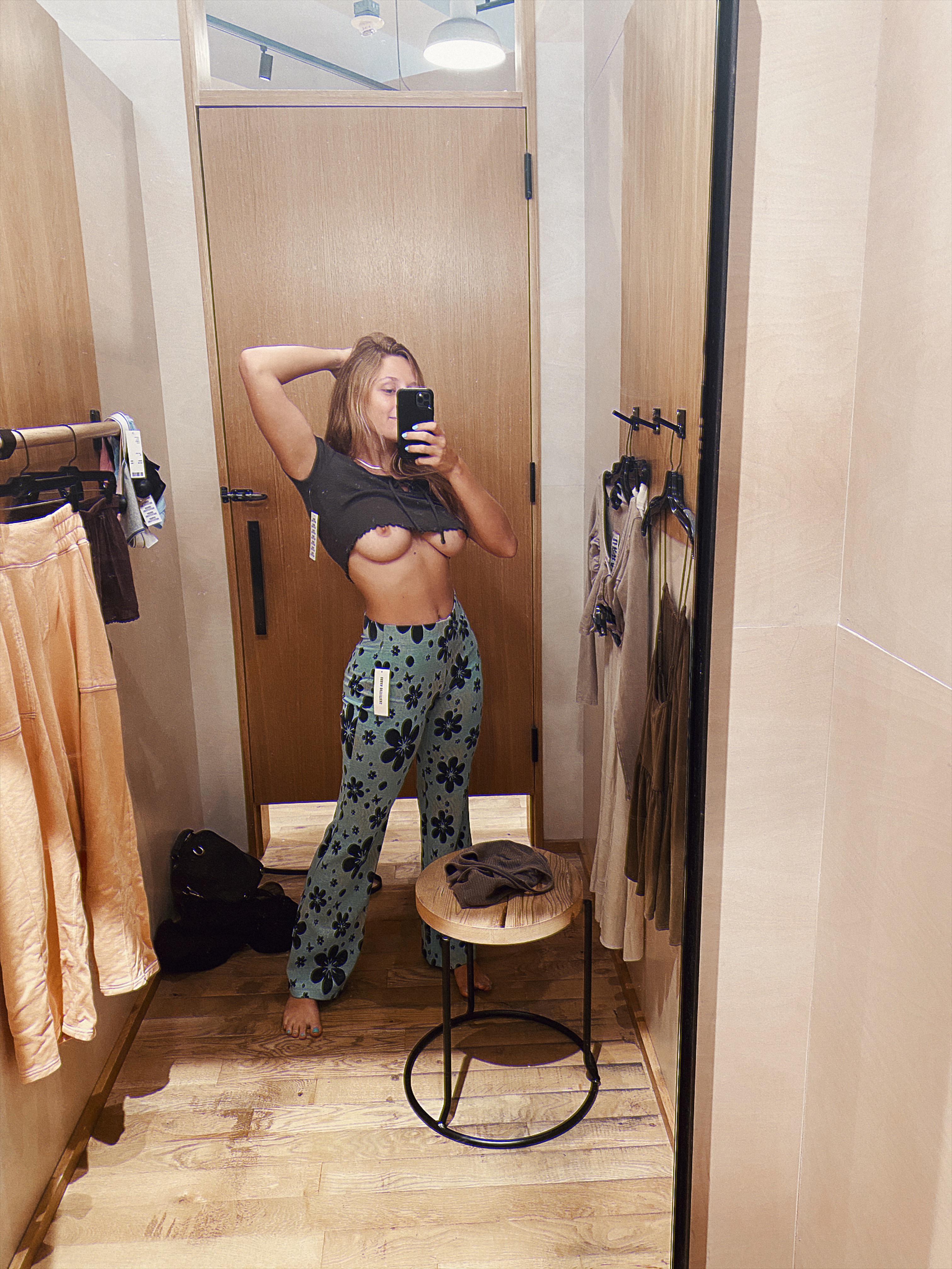 More dressing room photos on OnlyFans | Scrolller