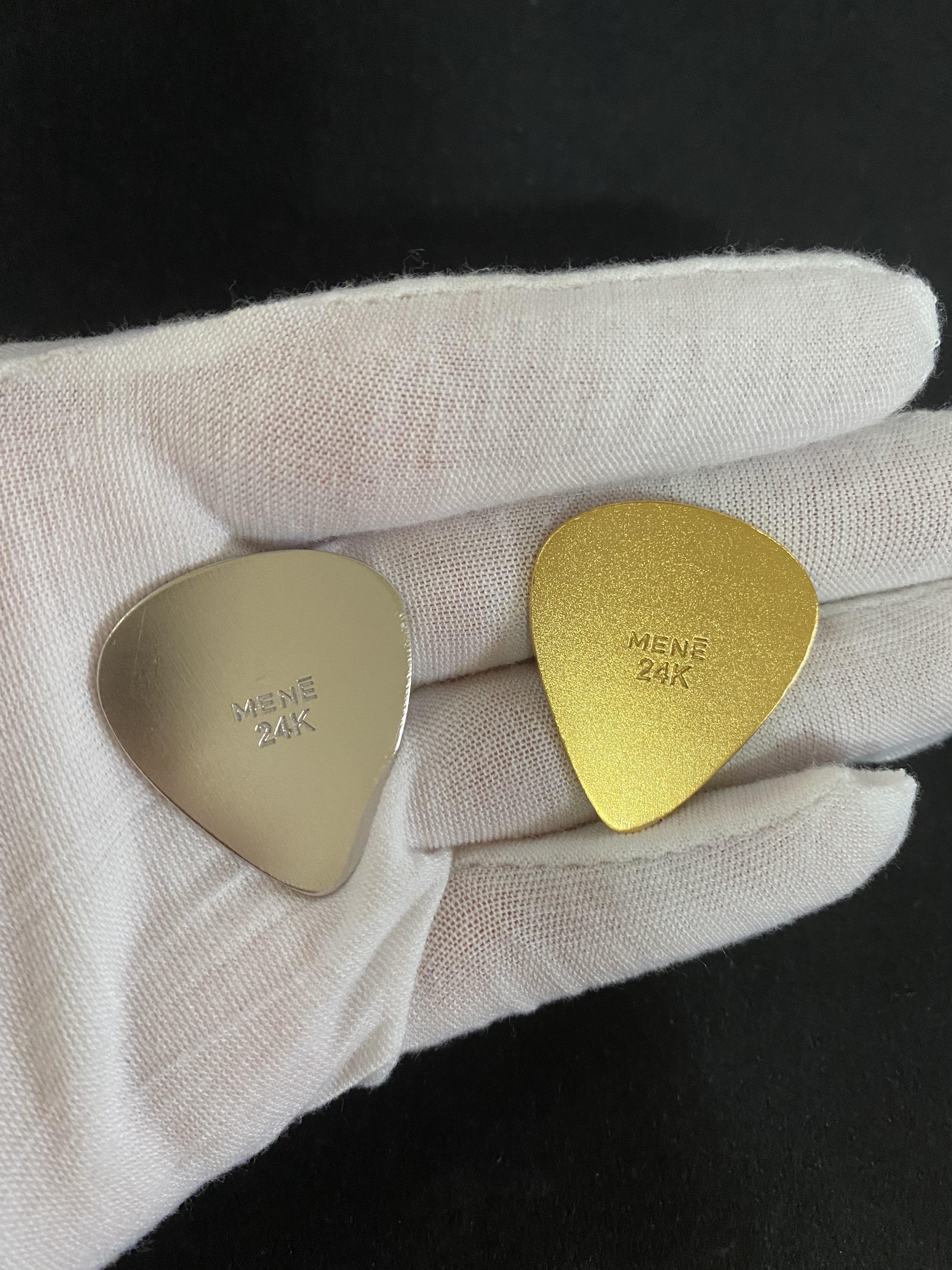 Most expensive guitar picks in the world. 24k Gold and 24k Platinum