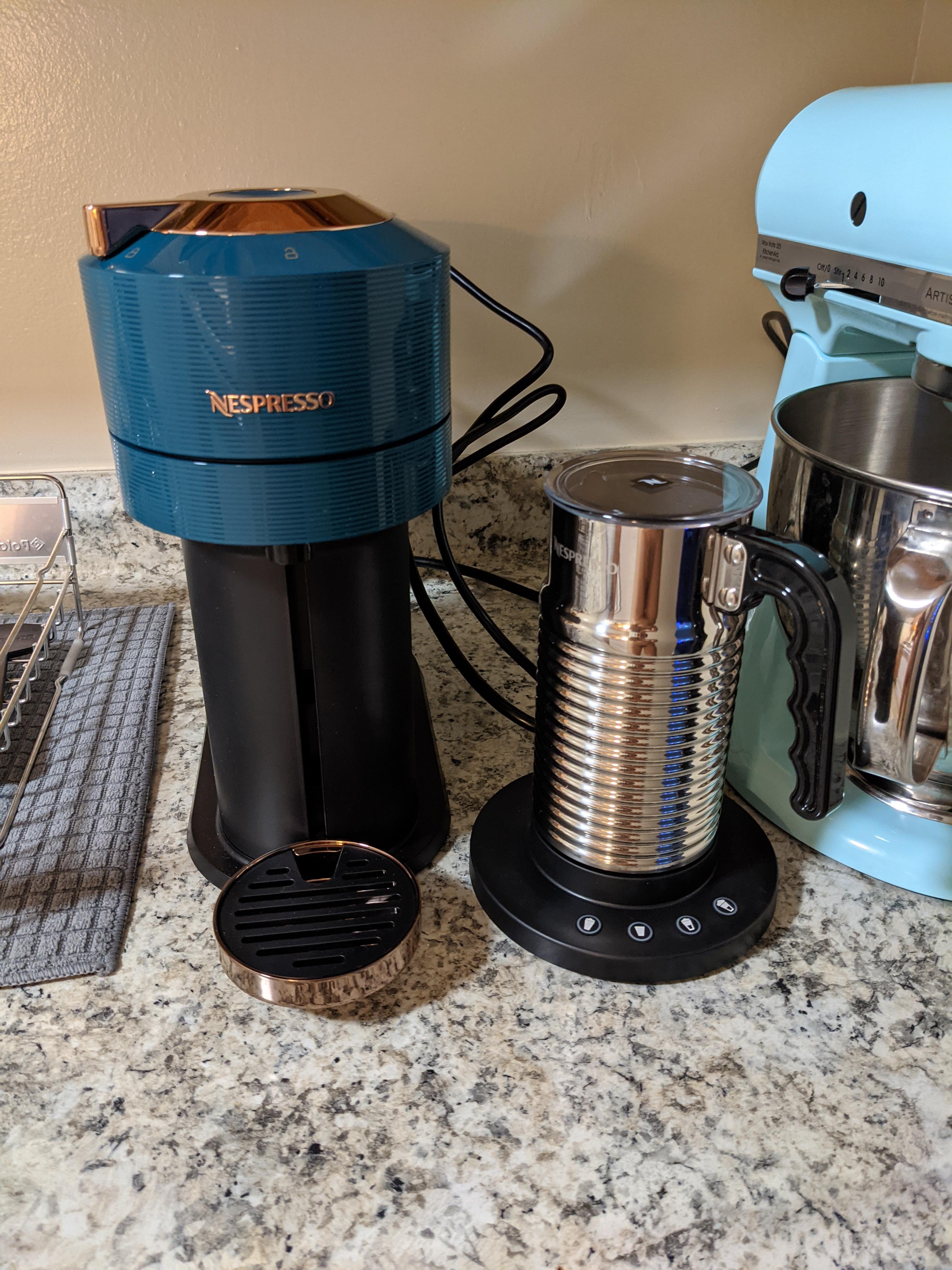 My Aeroccino 4 is FINALLY here!!! Scrolller