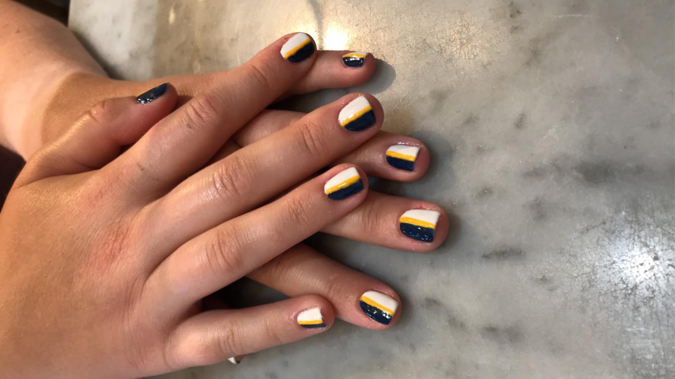 My customer to match her dress Scrolller