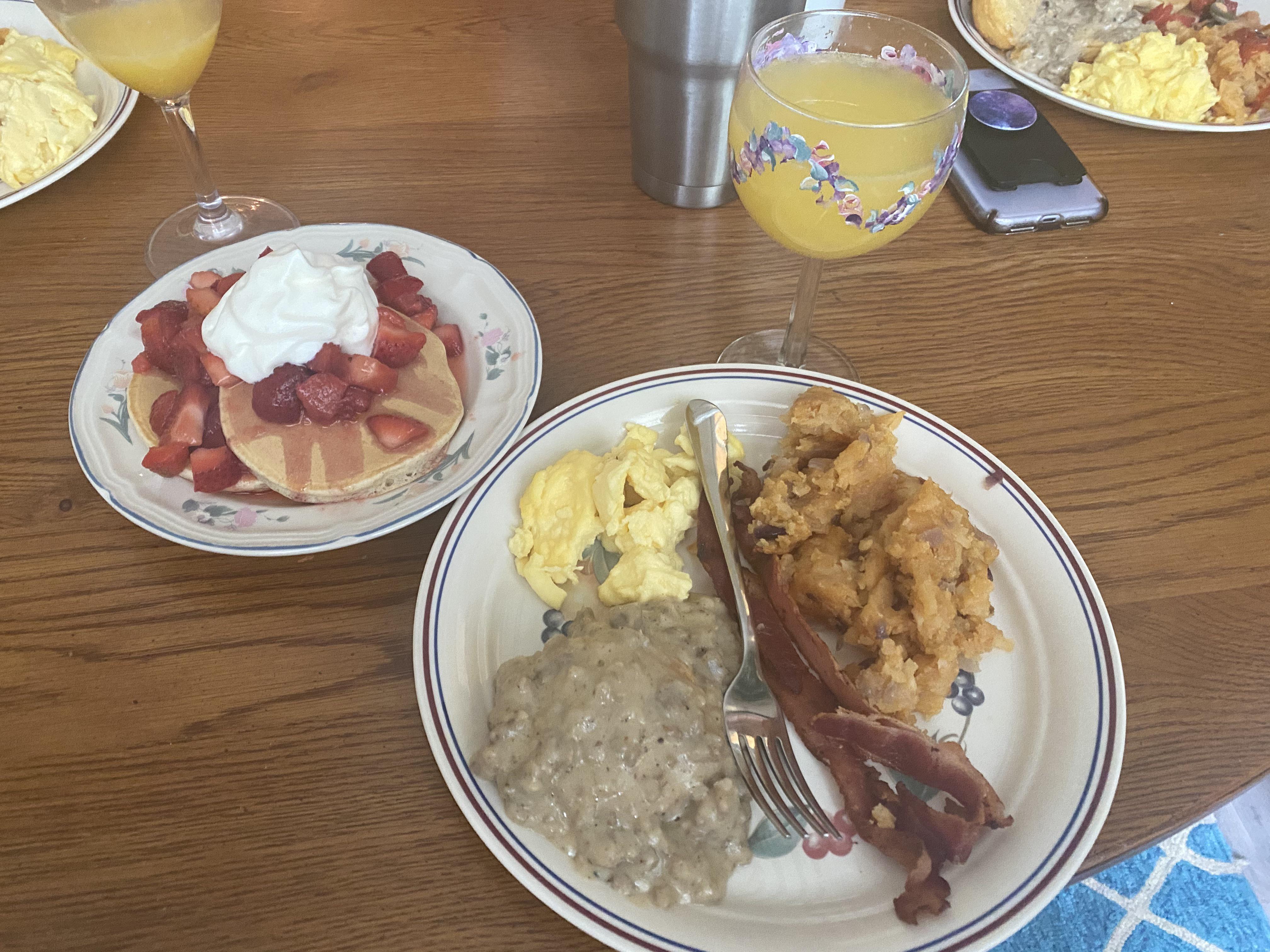 my first helping at brunch today 😋 of course i had to go back for ...