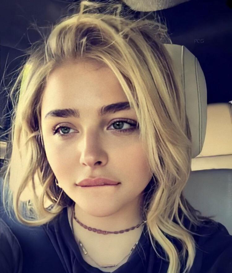 My Girlfriend Chloe Grace Moretz Thinking About How My Alpha Friend Took Her Anal Virginity In