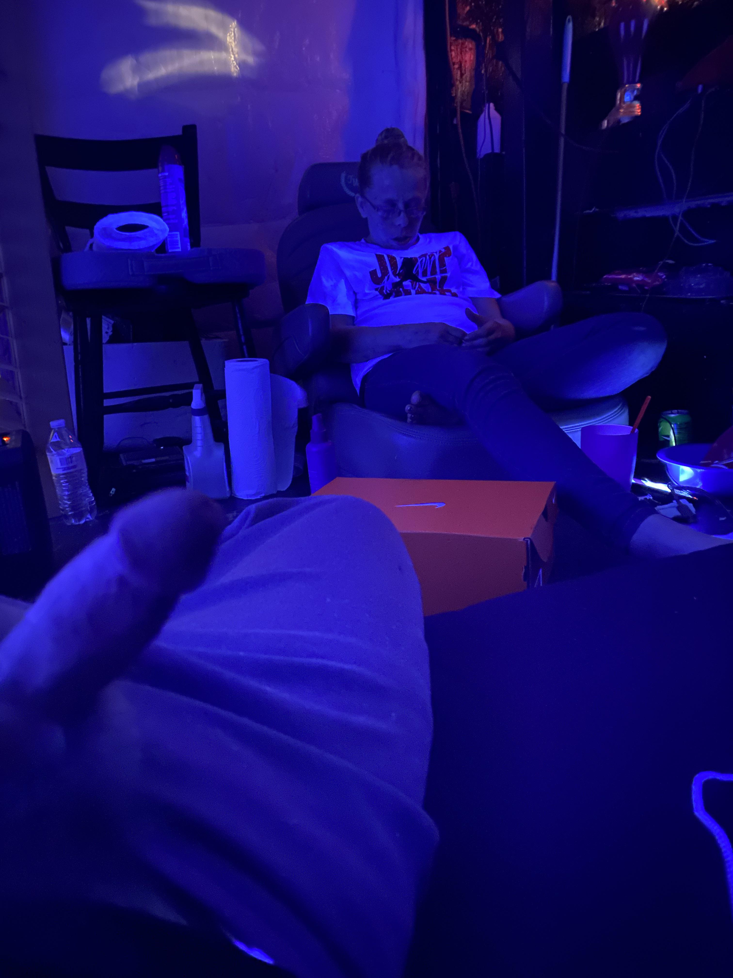 My sister is getting busted on Scrolller