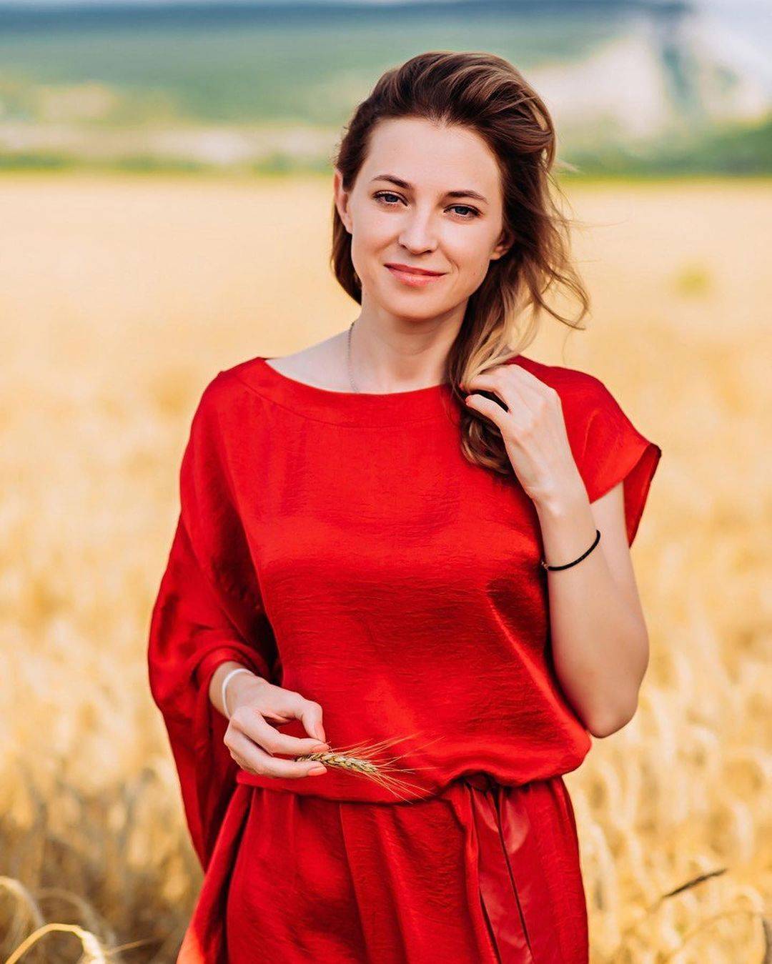 Natalia Poklonskaya Scrolller