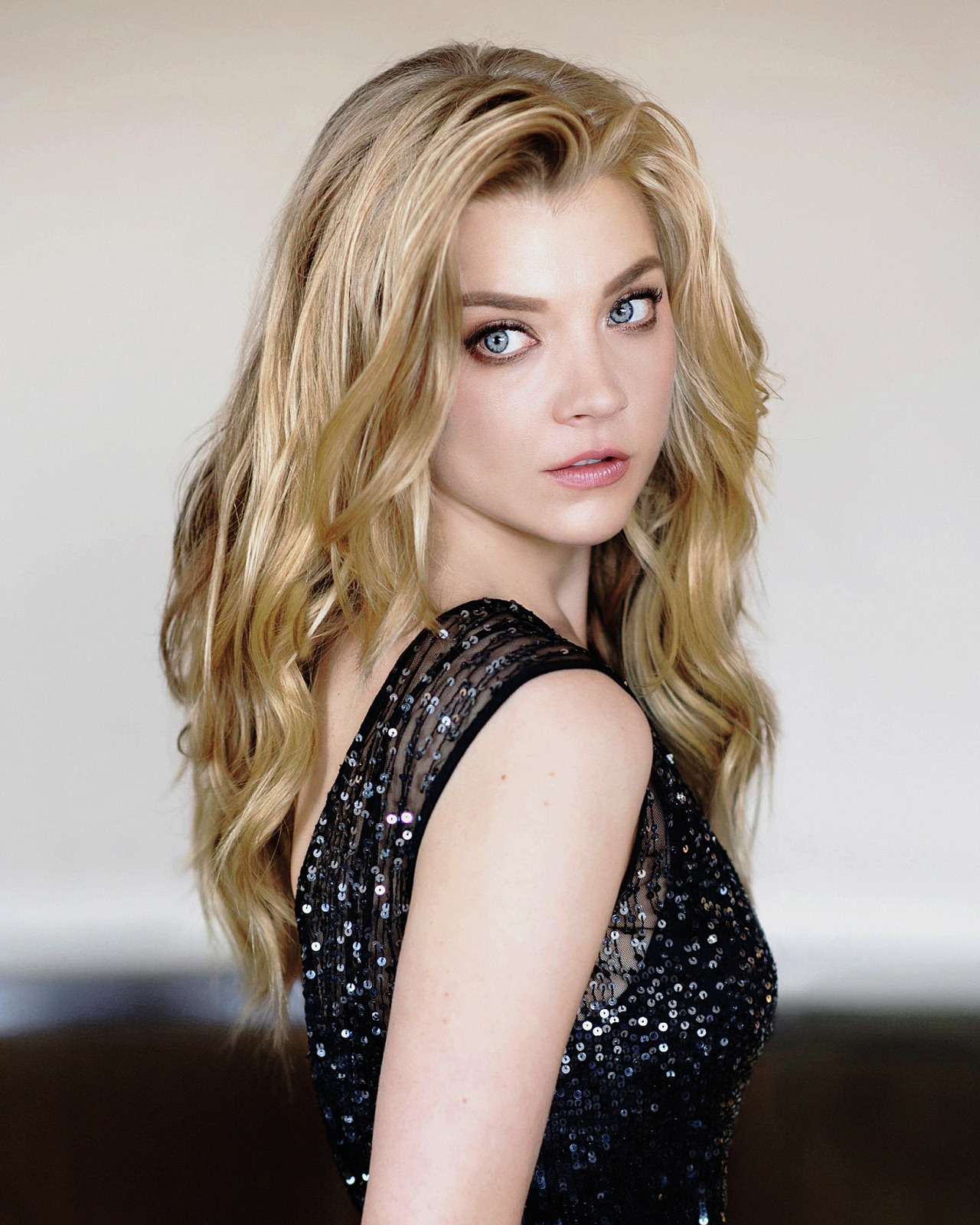 Natalie Dormer Scrolller