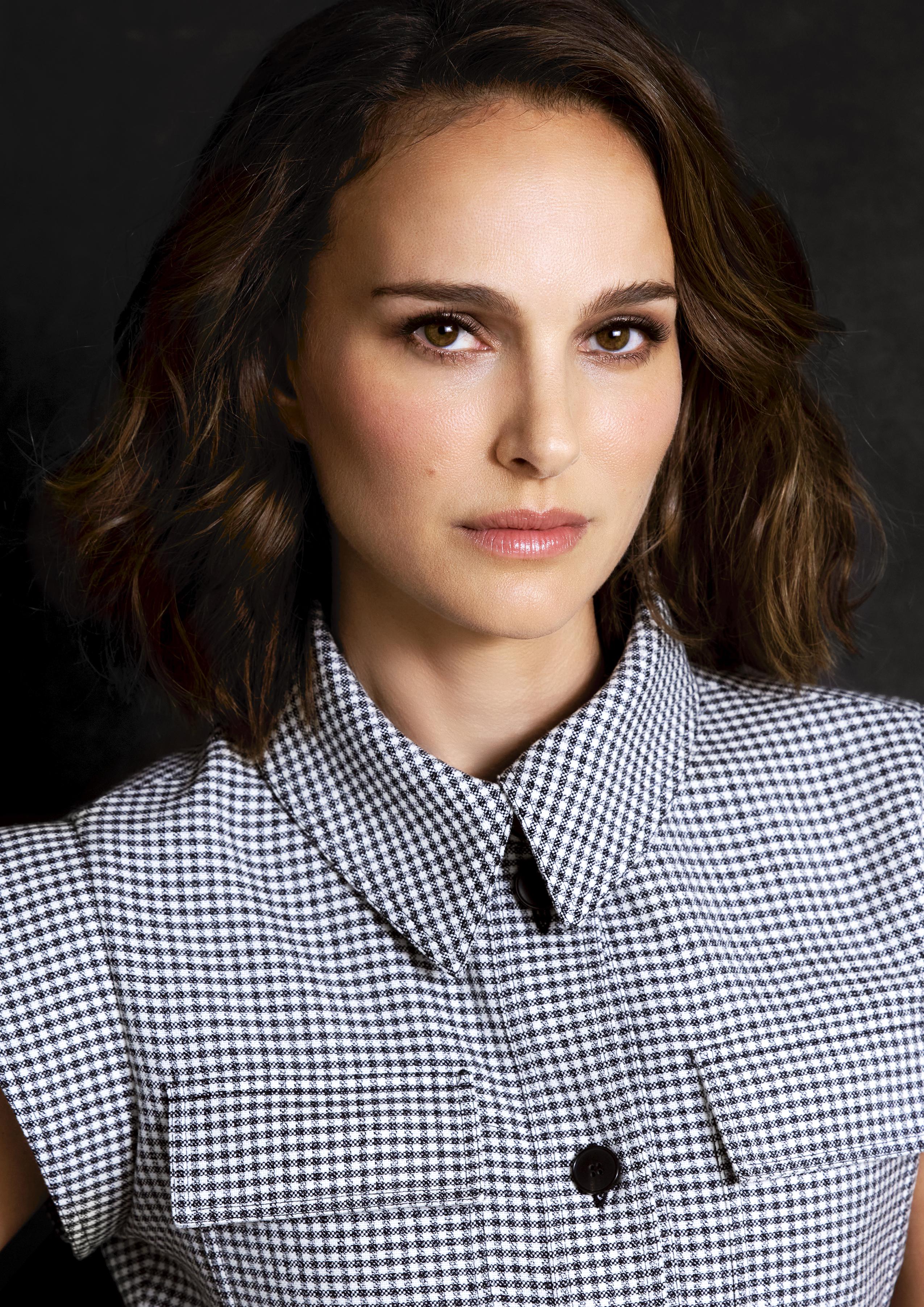 Natalie Portman Scrolller