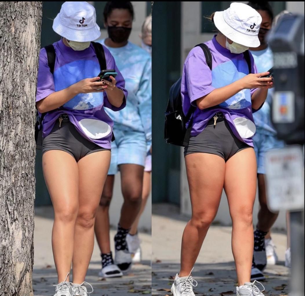 Addison rae cameltoe