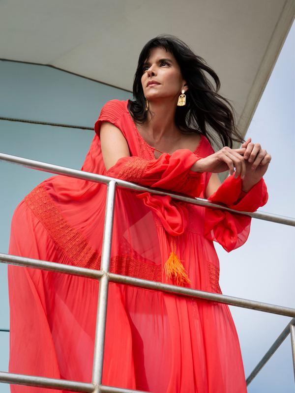 Patricia Velásquez | Scrolller