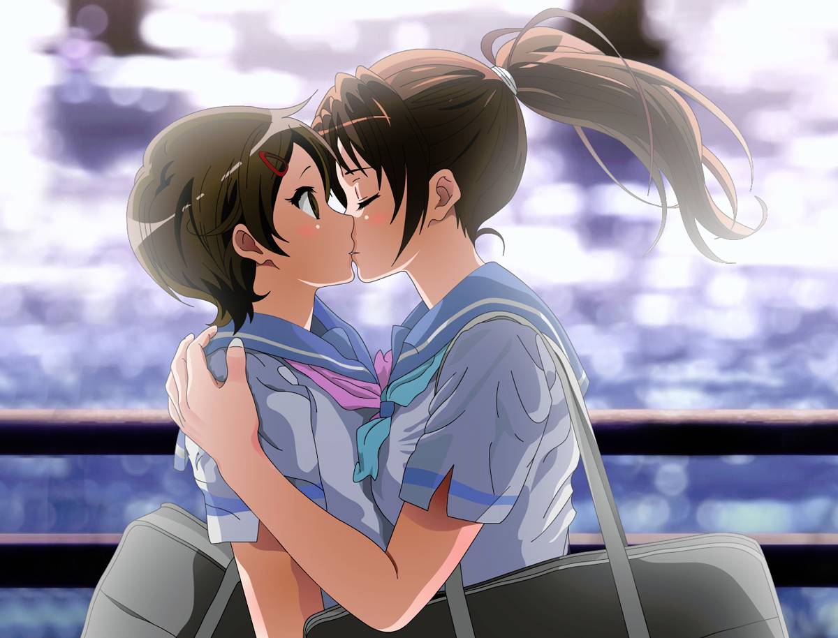 京アニ】「突然？当然？のキス」/「乱ぶるフィッシュ」のイラスト [pixiv]  葉月に共感したあの場面で、夏紀ならハグだけで済んでたかな・・・・ってことで、こうなりました。当然後の展開もアリかも。 | Scrolller