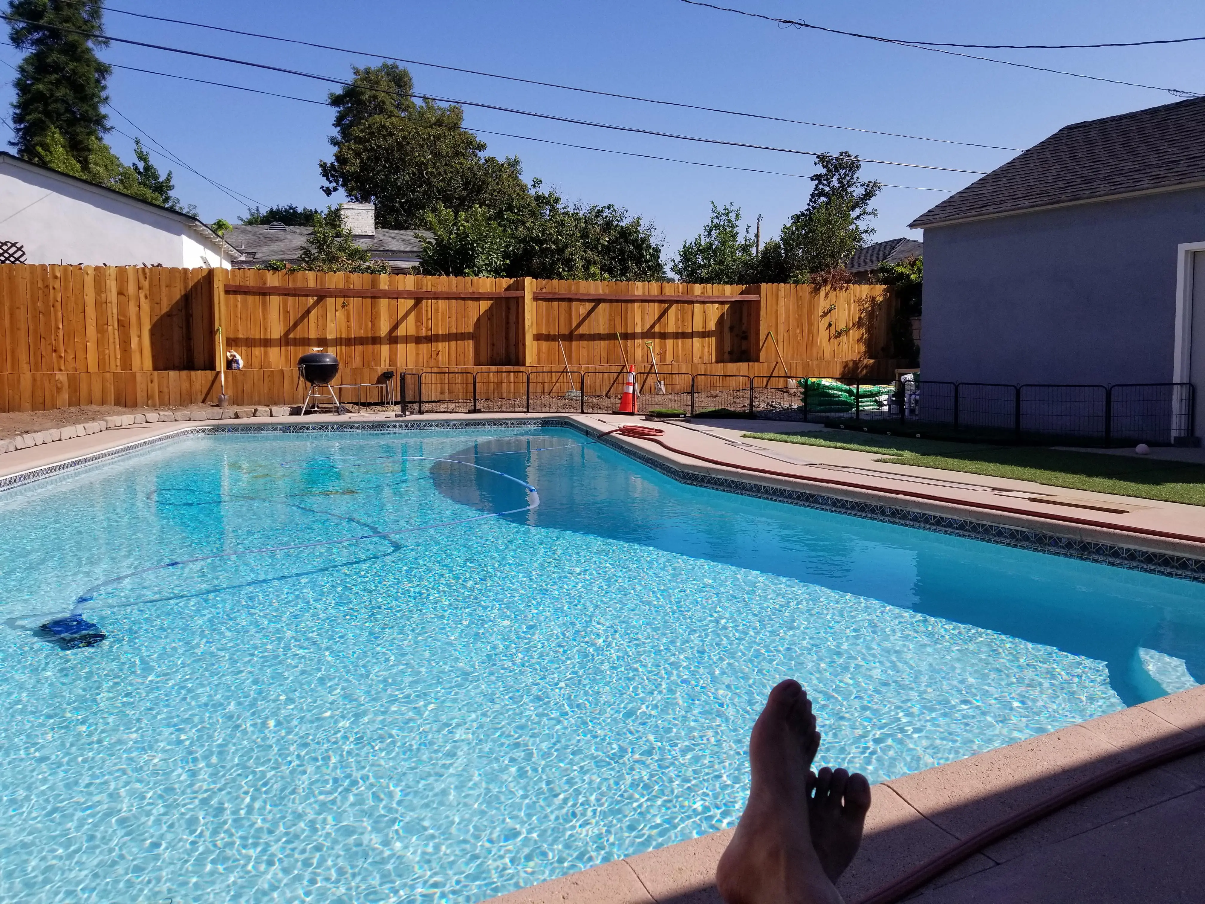 Scrolll Pool Pool day, every day | Scrolller