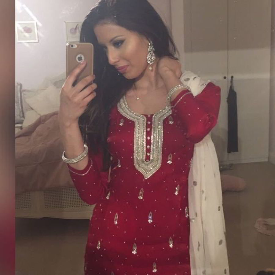 Pakistani Randi Kaaley bhaddey Hinduon ke haath ye Pakistani randi lag gayin tou haalat ...