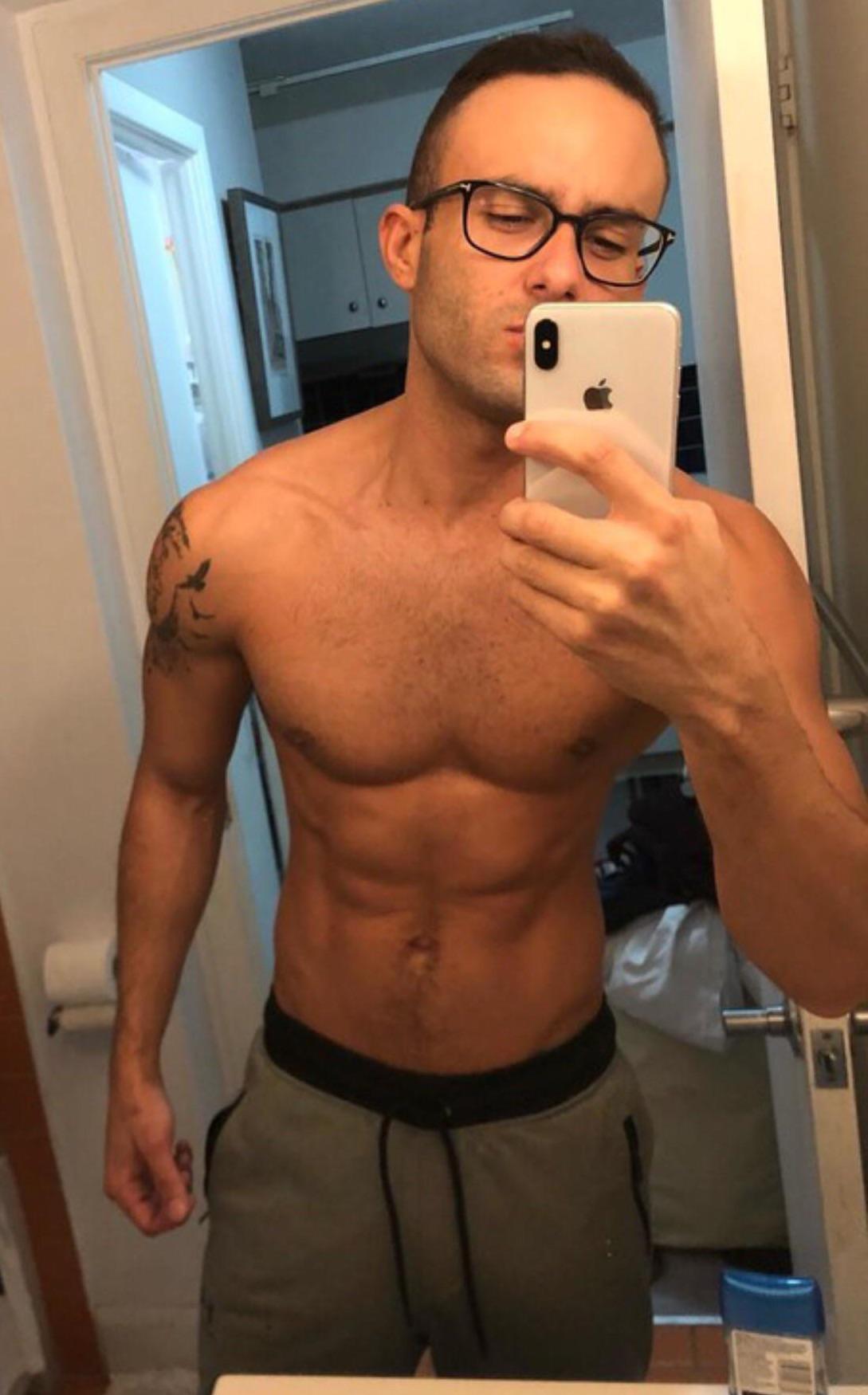 ready-for-some-serious-hot-guy-summer-scrolller