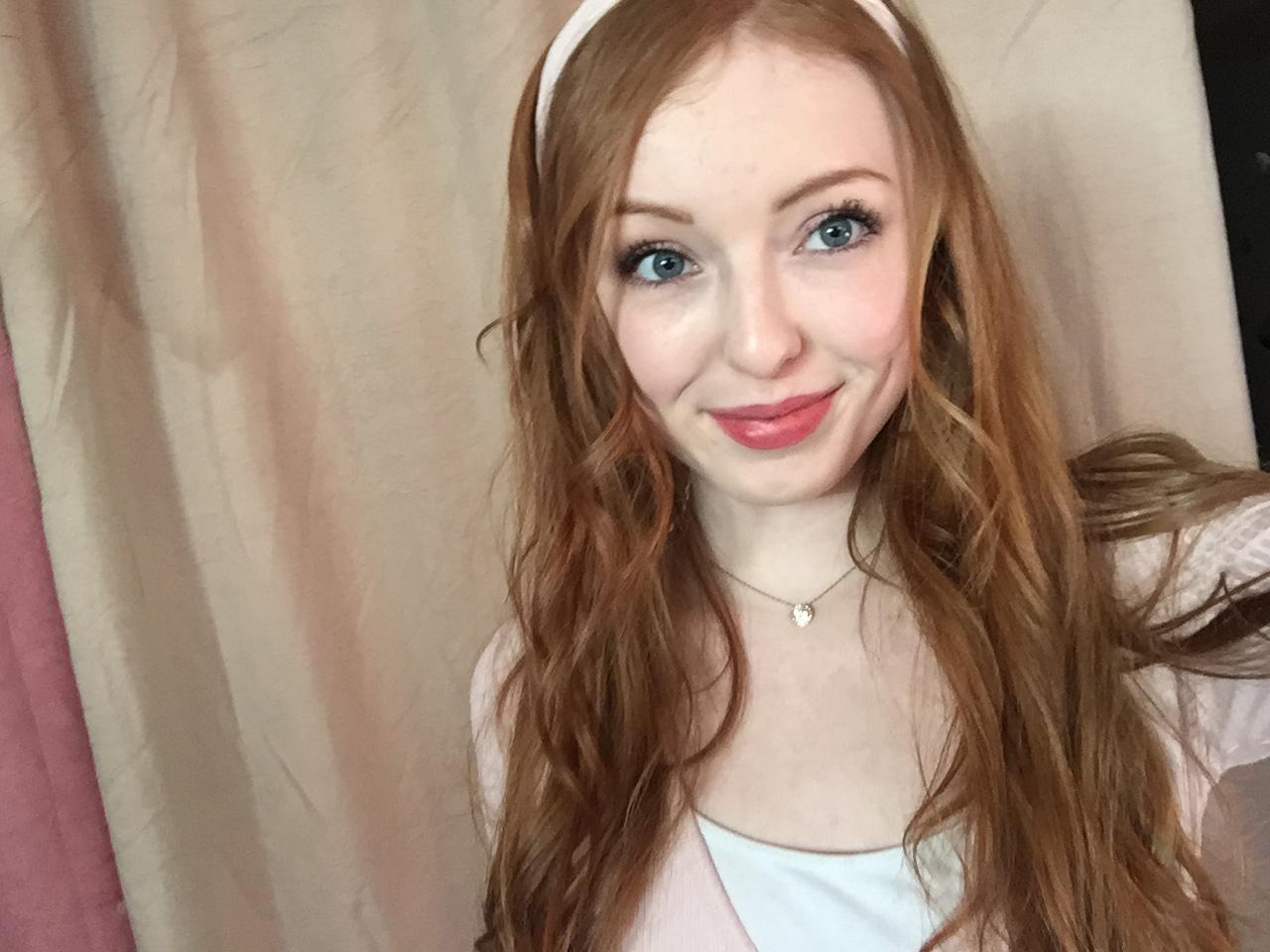 Redhead Gf Hayley Scrolller