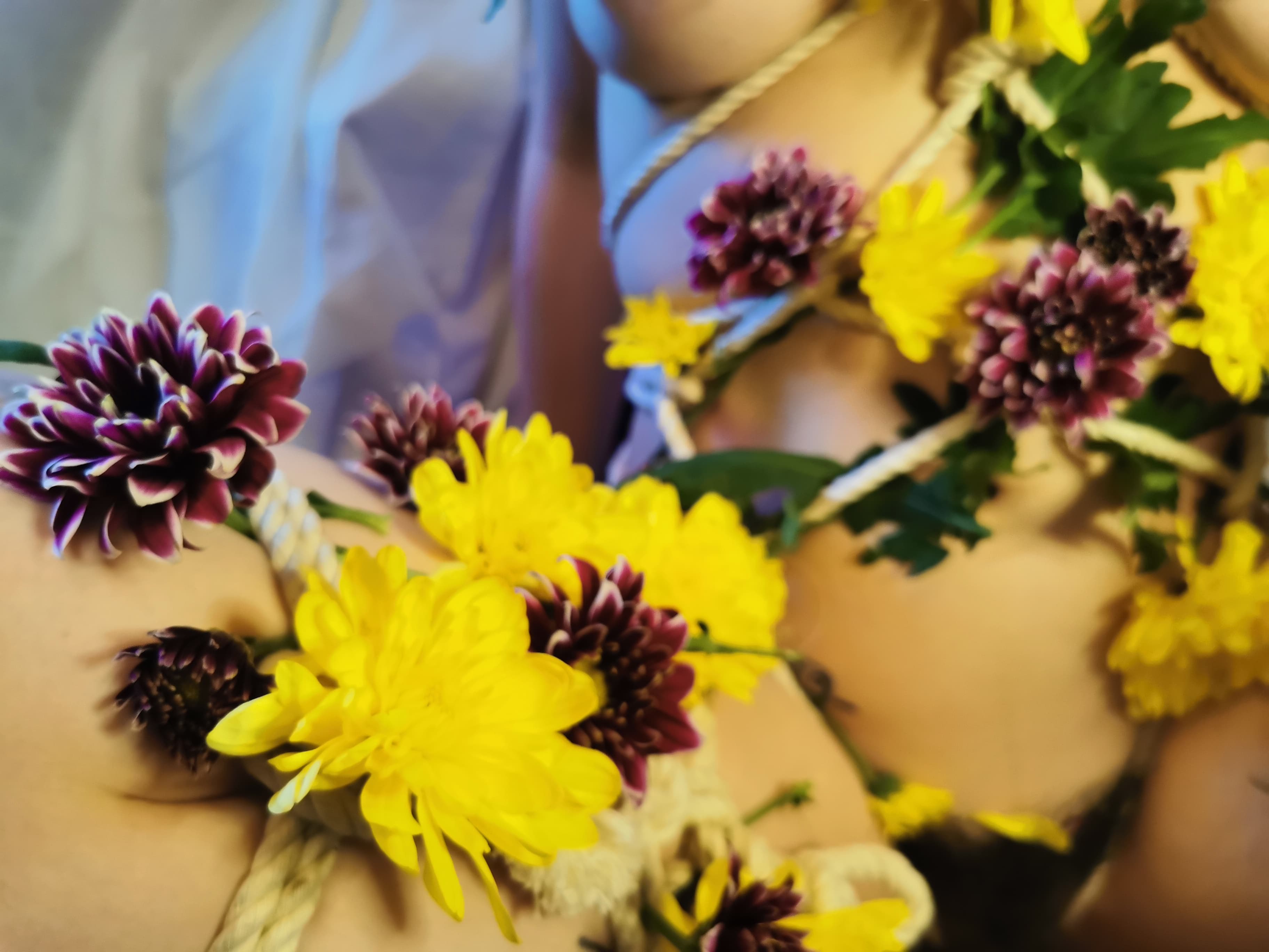 Want to see my beautiful body hair wrapped in rope and flowers? Link in