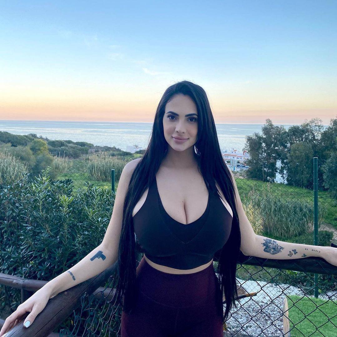 Sannatorr | Scrolller