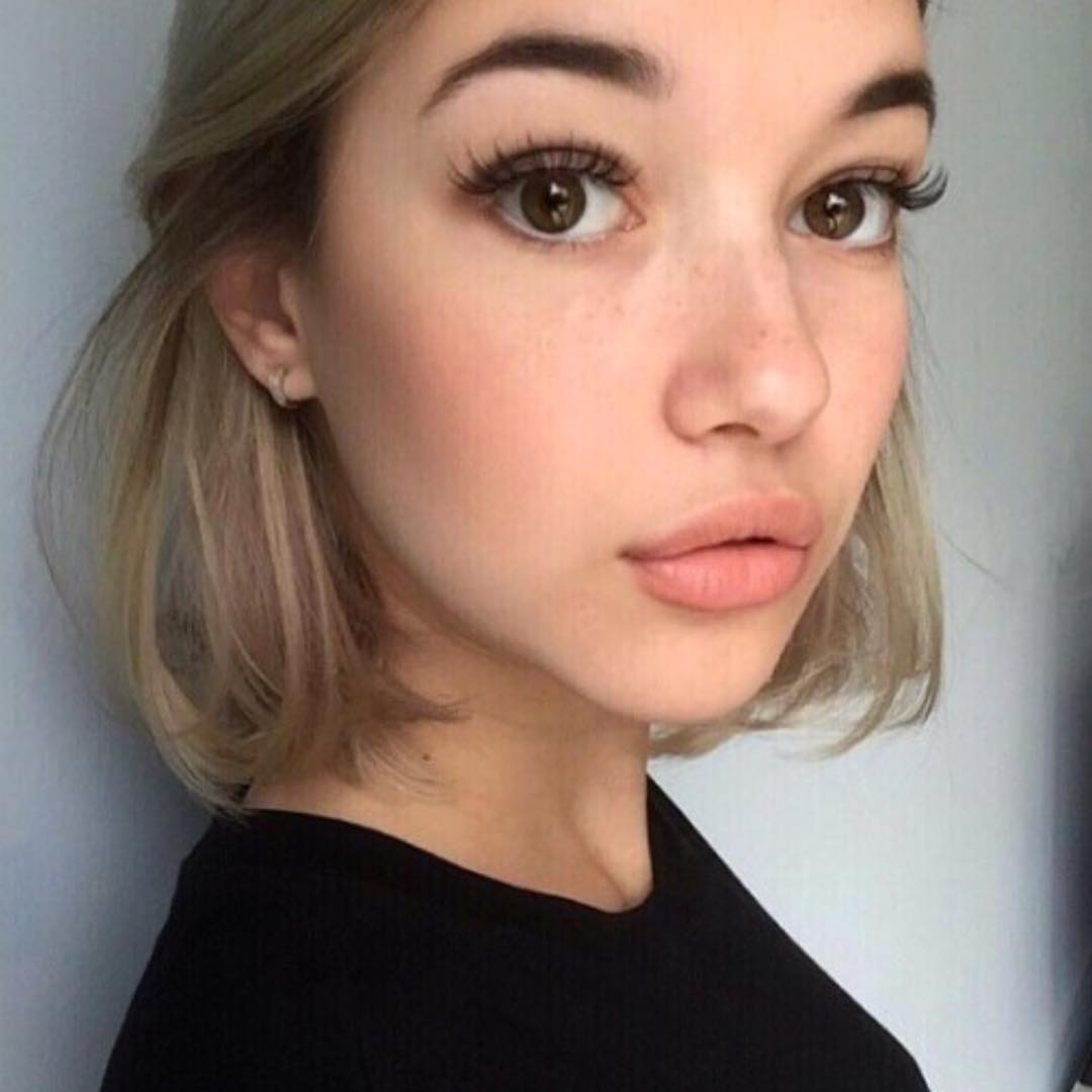 Sarah Snyder | Scrolller