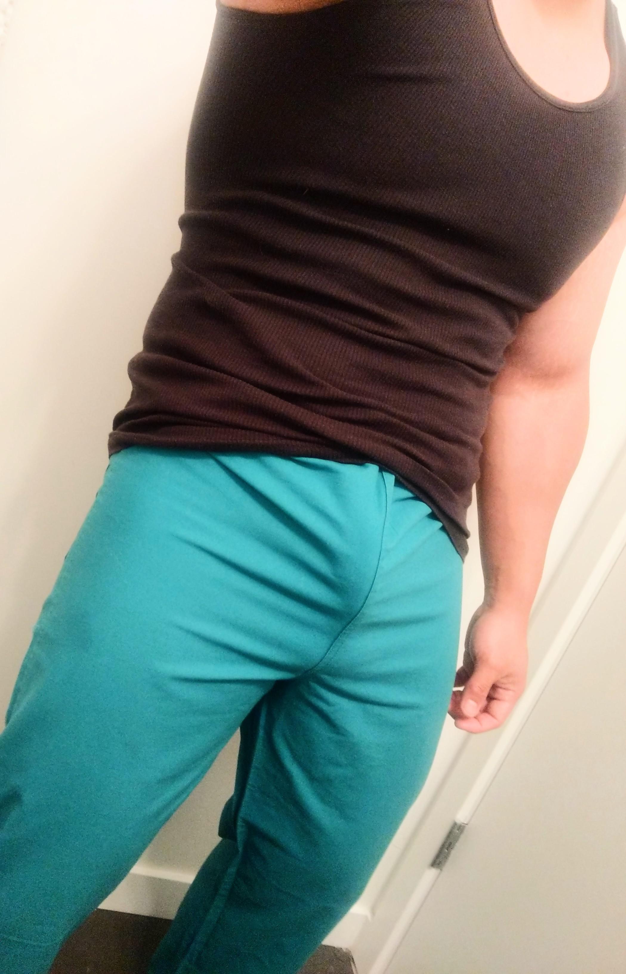 Scrub pants too tight or no? 🤔 Scrolller