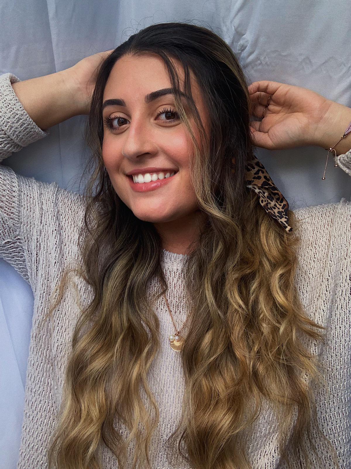  Self-timer selfie!! (22F) | Scrolller