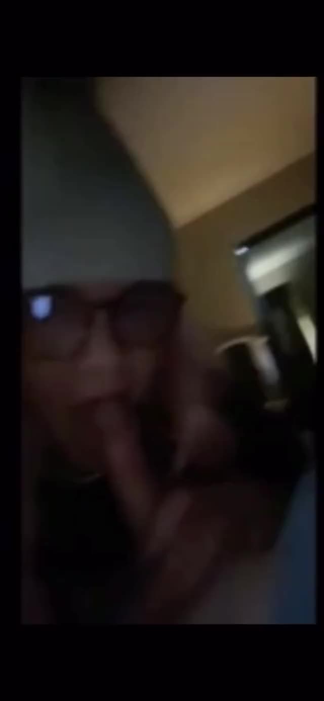 Short gif of daddy filling my mouth with his cum🤤